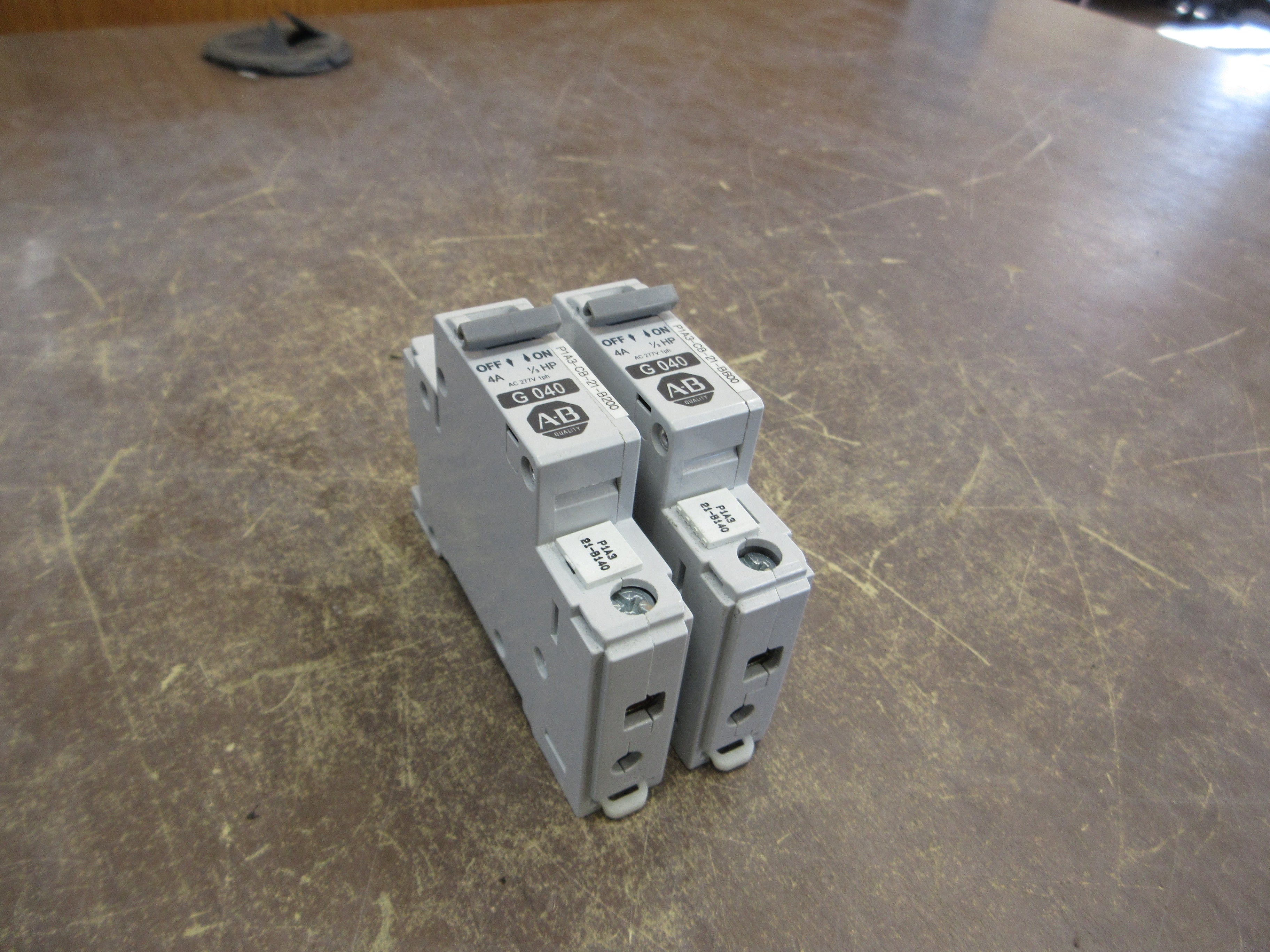 Allen-Bradley Circuit Breaker 1492-CB1-G040 4A 277V 1P *Lot of 2* Used
