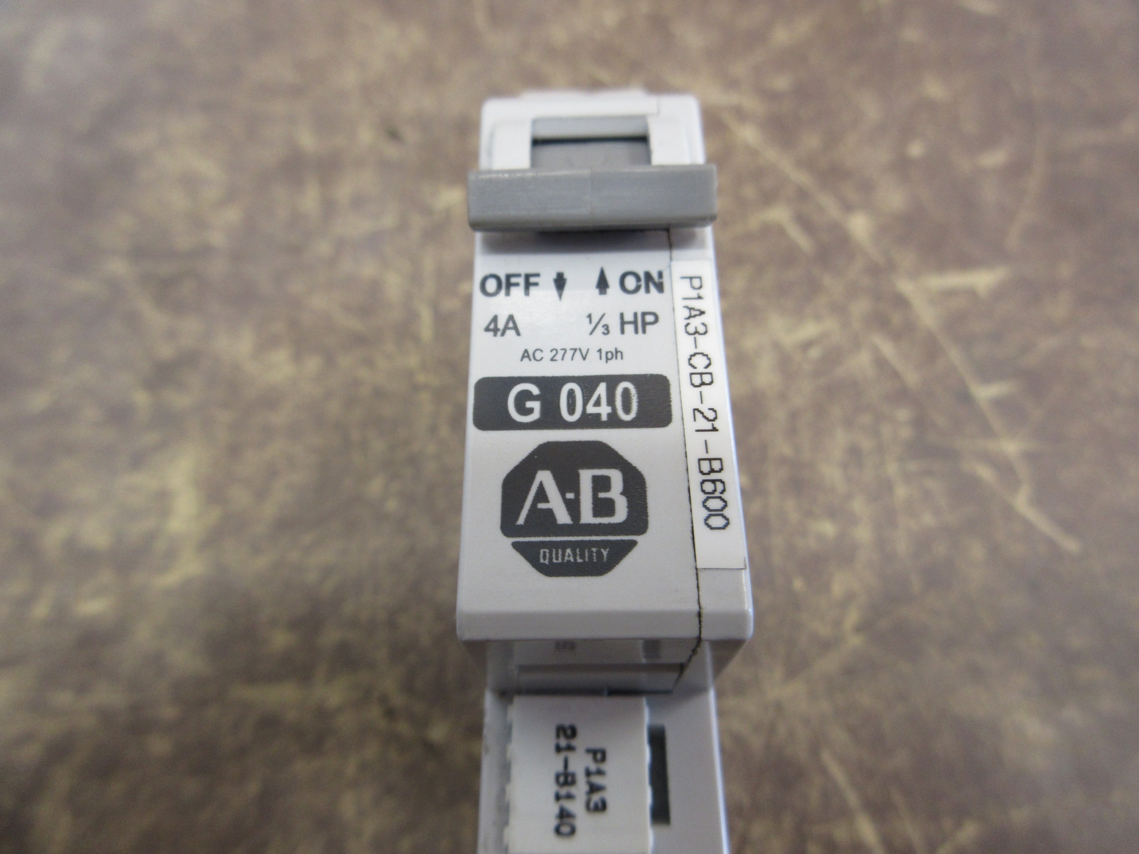 Allen-Bradley Circuit Breaker 1492-CB1-G040 4A 277V 1P *Lot of 2* Used