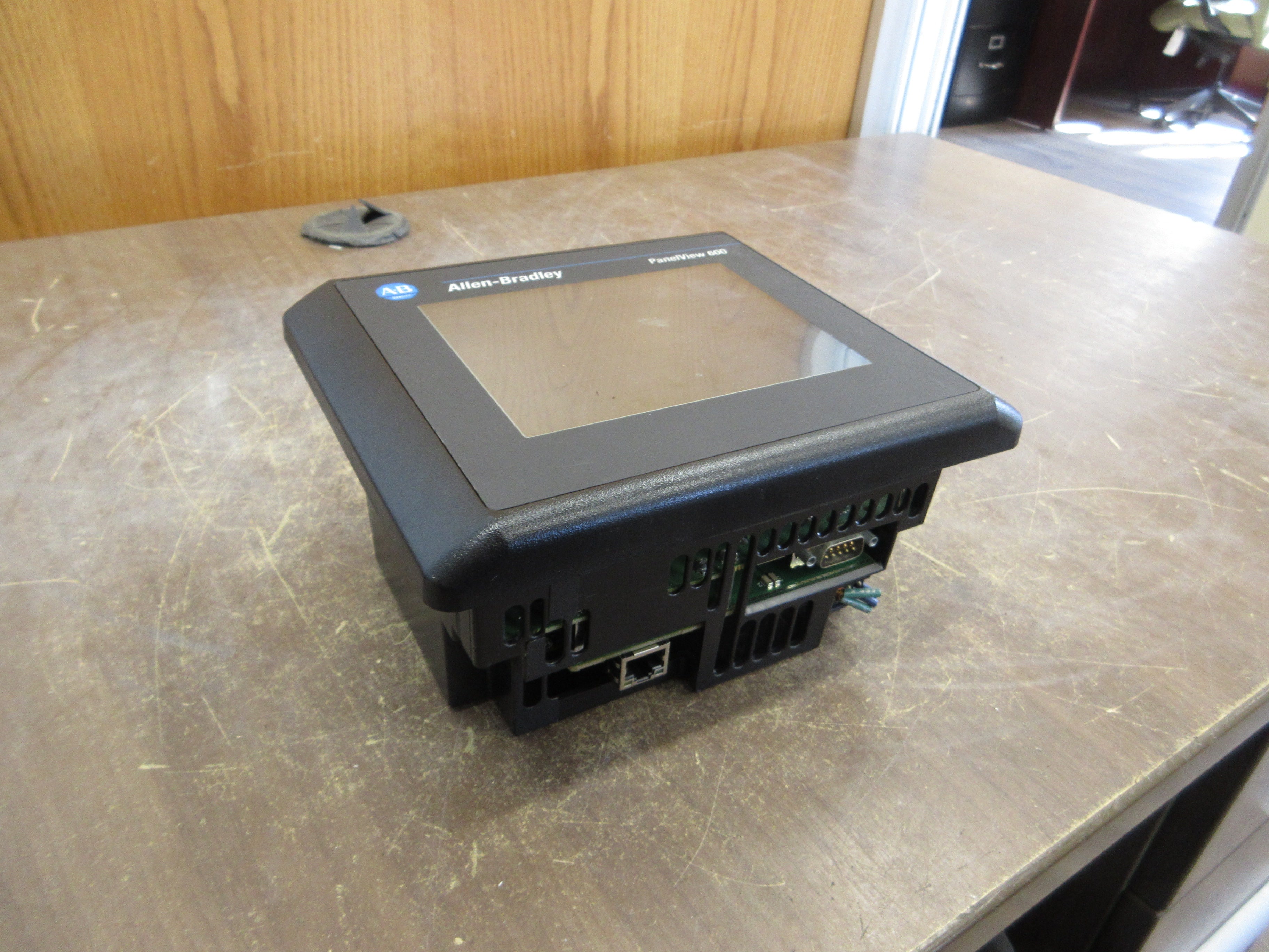 Allen-Bradley Panelview 600 2711-T6C20L1 Ser. B FRN: 4.46 24VDC 24W Used