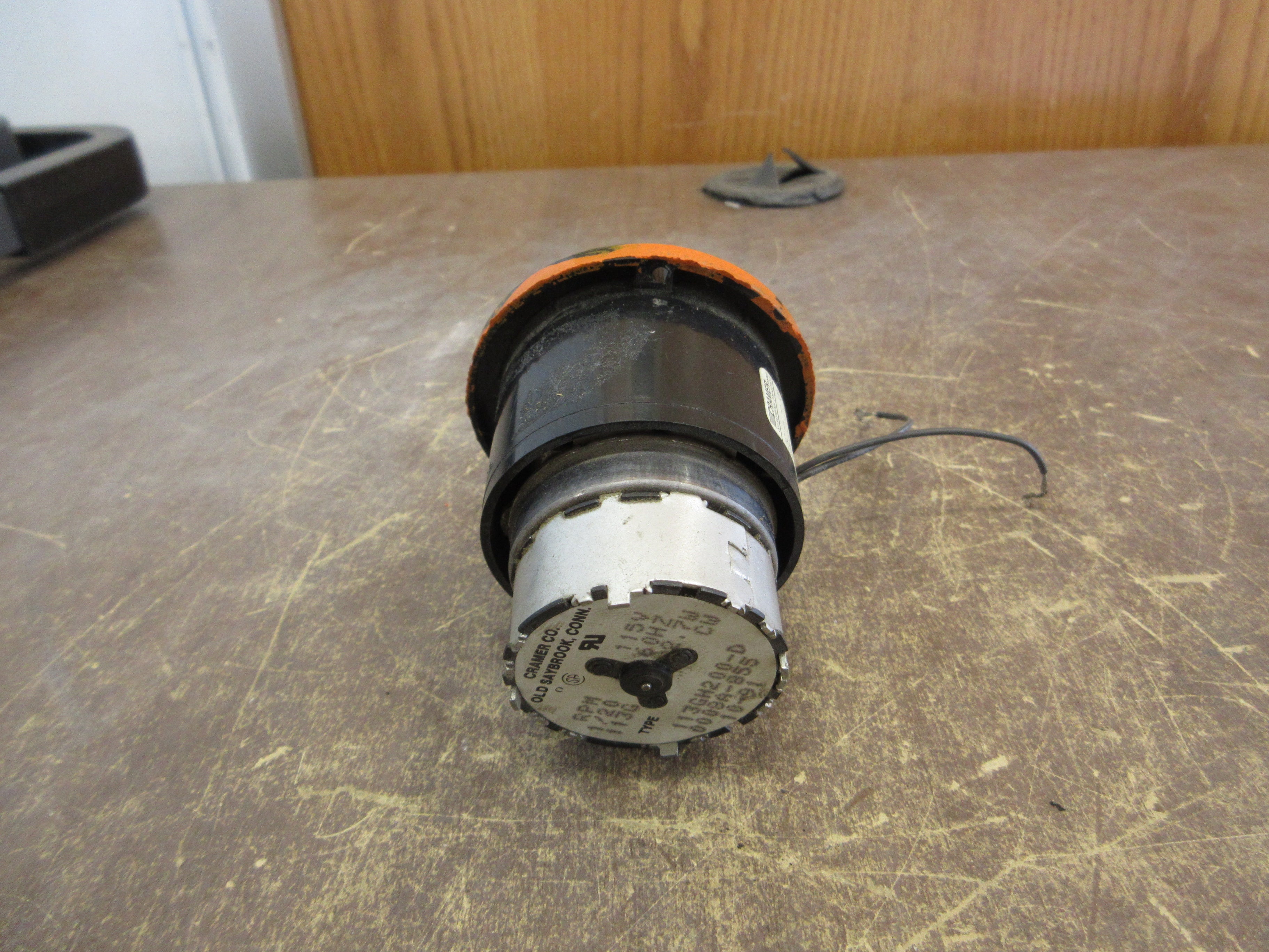 Cramer Hour Meter 113GH200-D 115V 60Hz Used