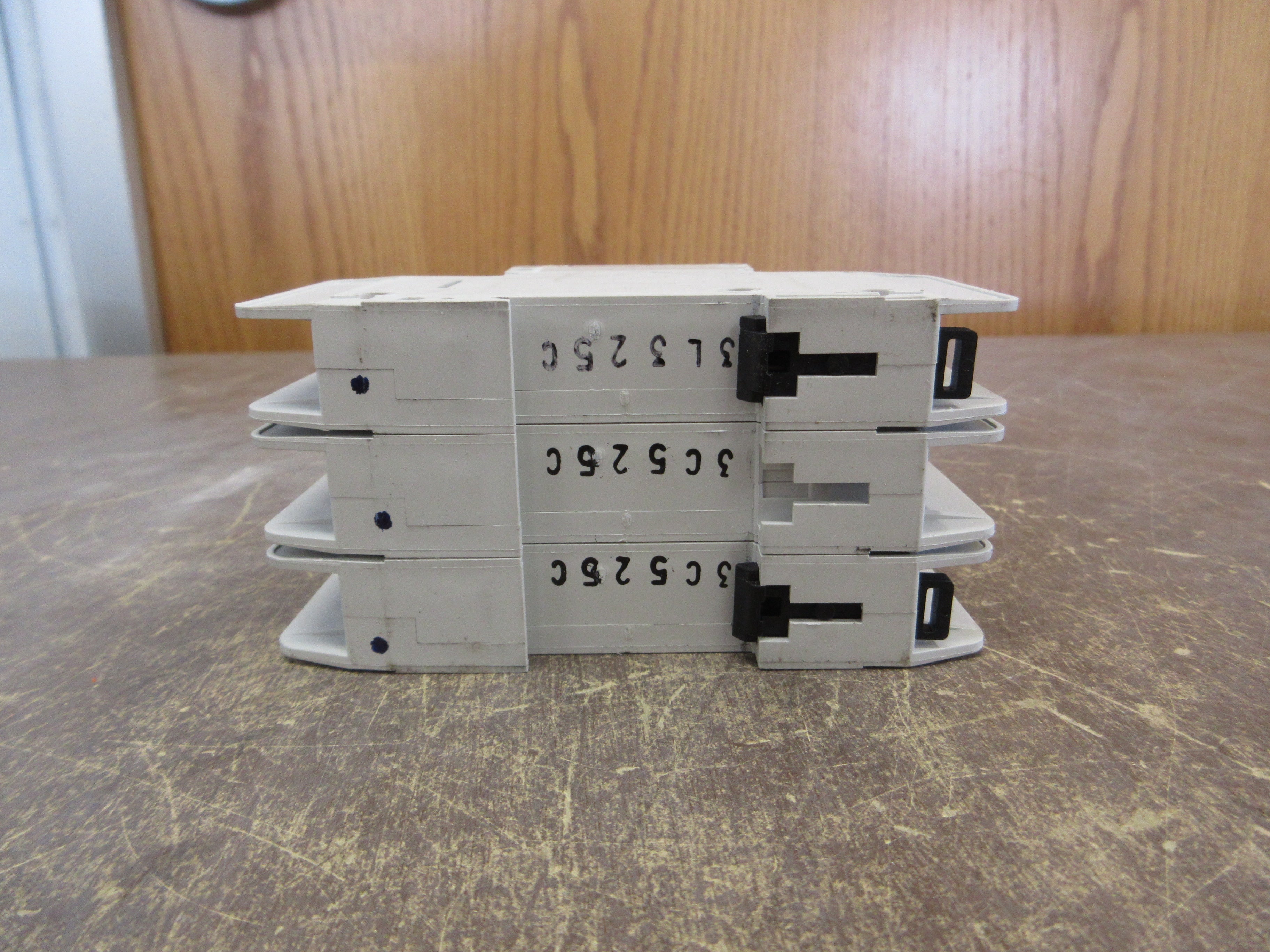 Eaton Circuit Breaker WMZT3C25 25A 480Y/277V 3P Used