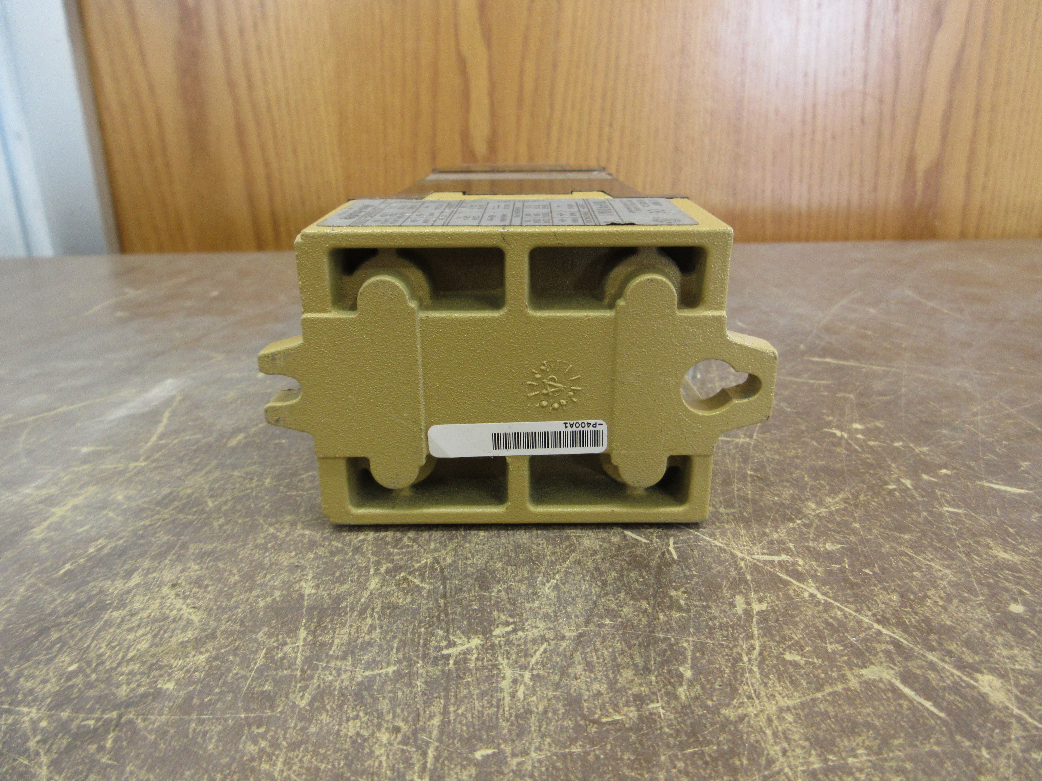 Allen-Bradley Type P Direct Drive AC Relay 700-PB40 / 700-P400A1 115-120V Coil