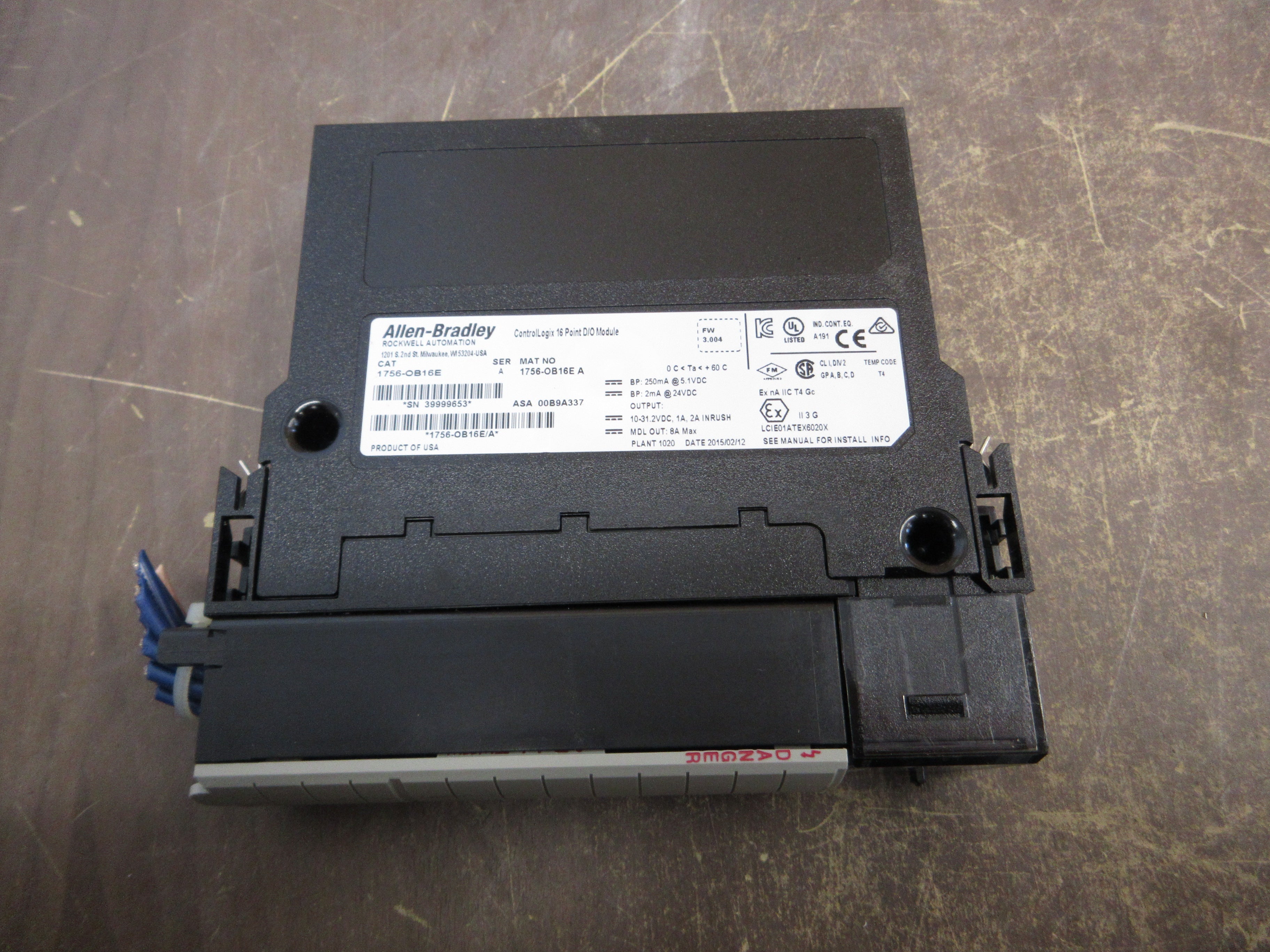 Allen-Bradley ControlLogix D/O Module 1756-OB16E Ser. A F/W: 3.004 16PT Used