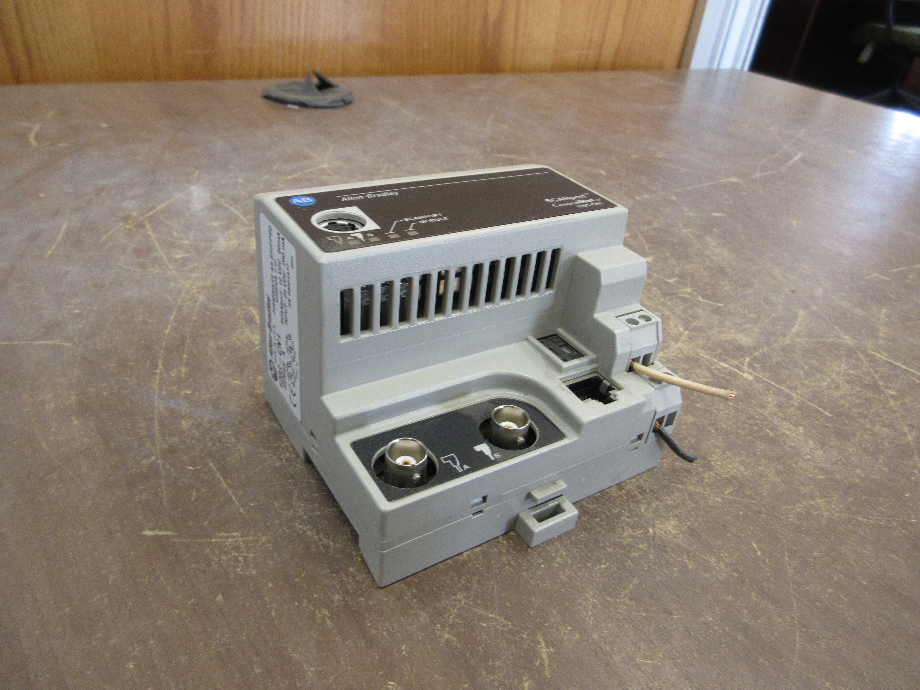 Allen-Bradley Scanport ControlNet 1203-CN1 Ser A FRN: 2.00 Used