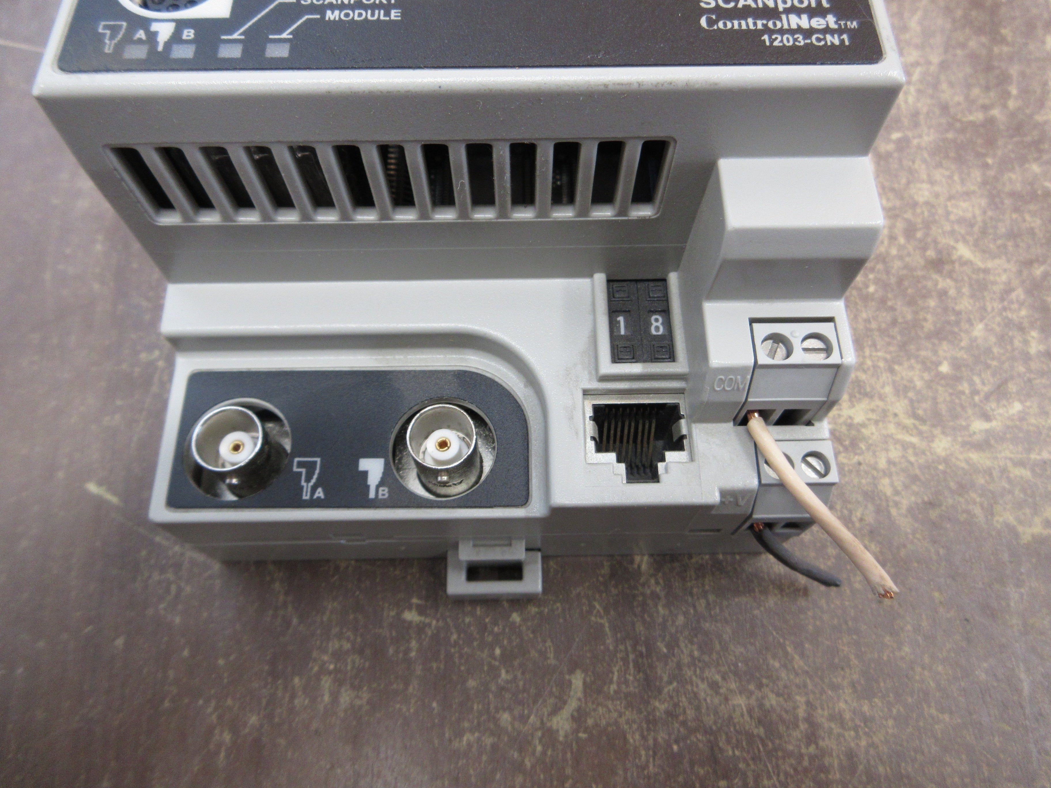 Allen-Bradley Scanport ControlNet 1203-CN1 Ser A FRN: 2.00 Used