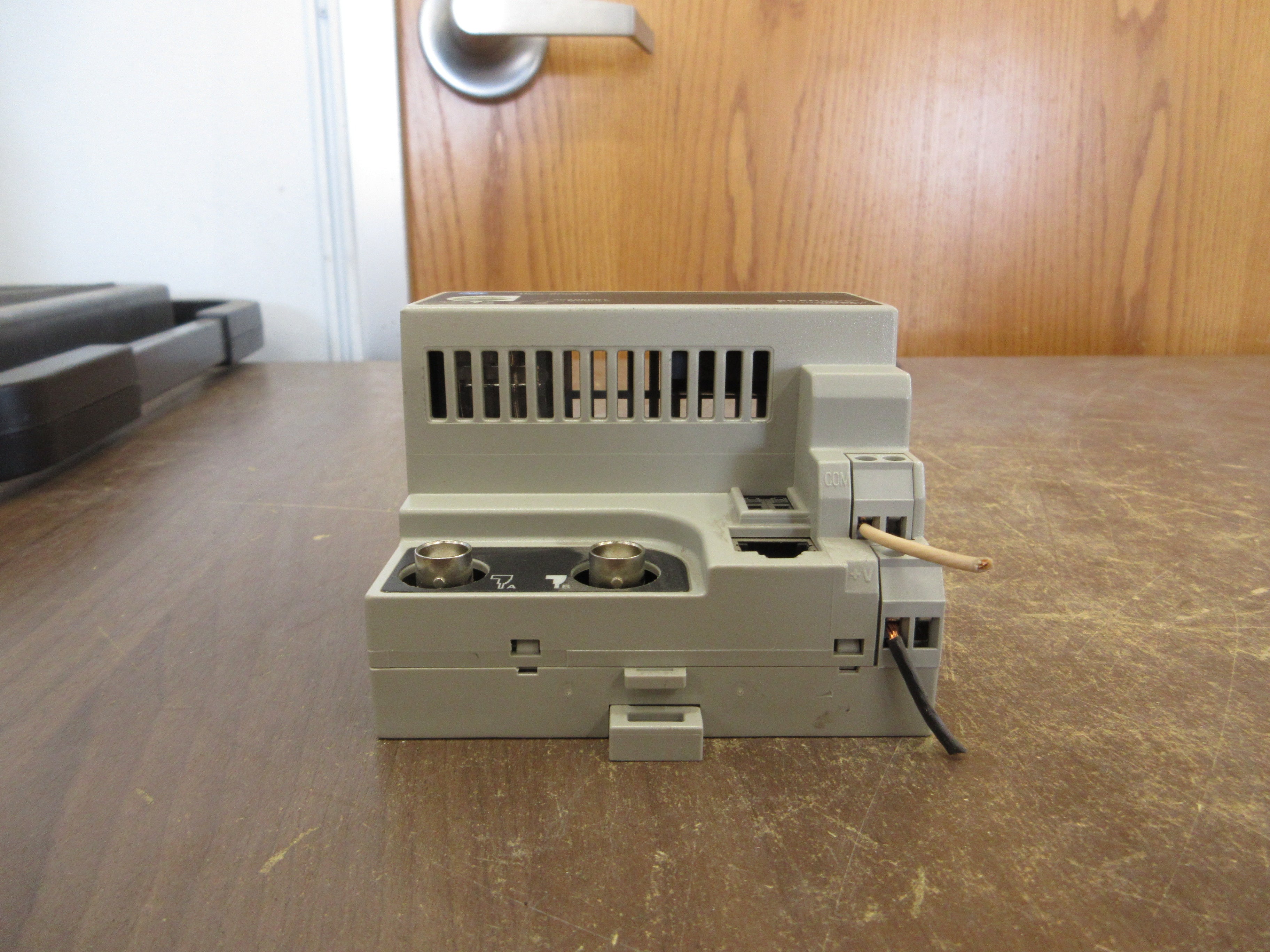 Allen-Bradley Scanport ControlNet 1203-CN1 Ser A FRN: 2.00 Used