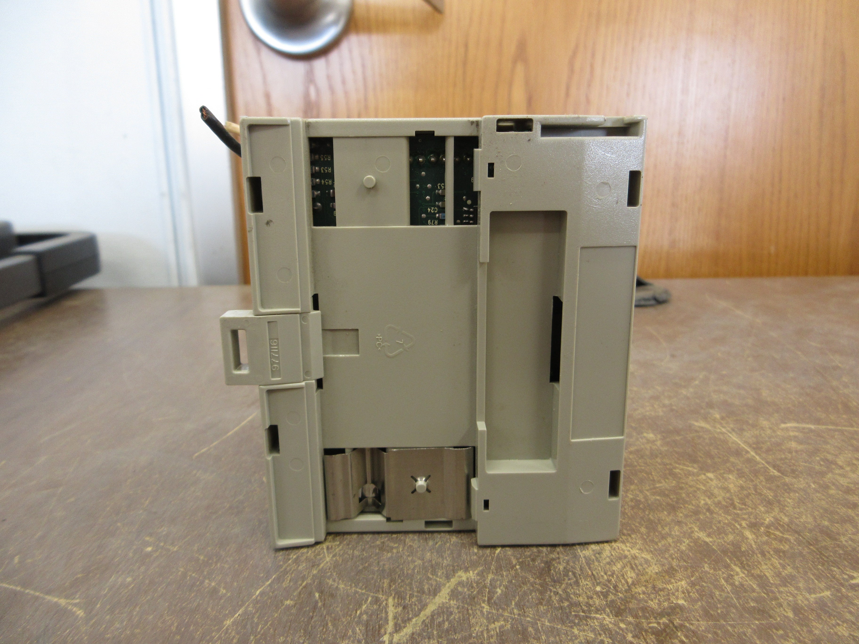 Allen-Bradley Scanport ControlNet 1203-CN1 Ser A FRN: 2.00 Used
