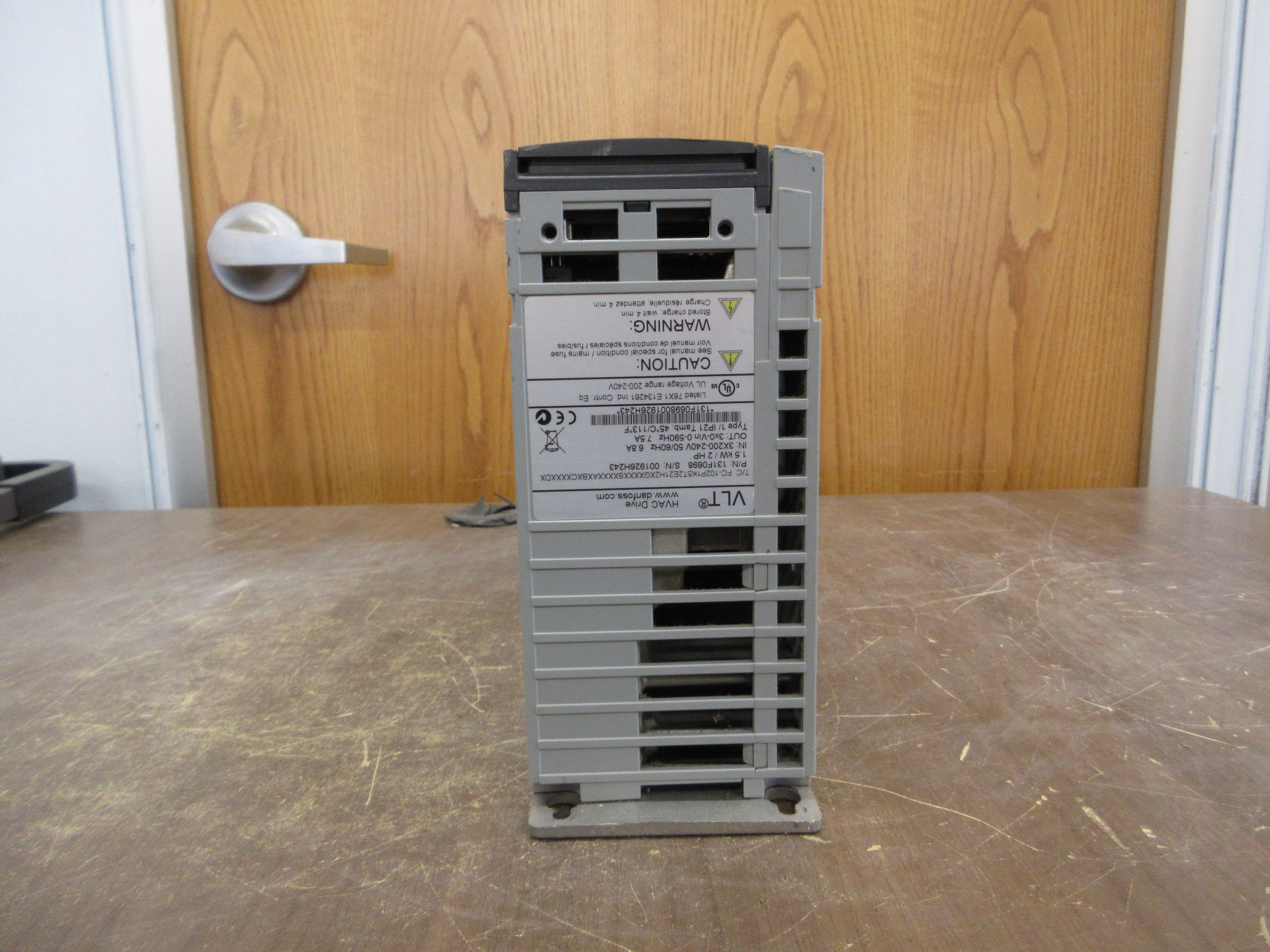 Danfoss VLT AC Drive 131F0698 2HP 3Ph w/ Keypad Used