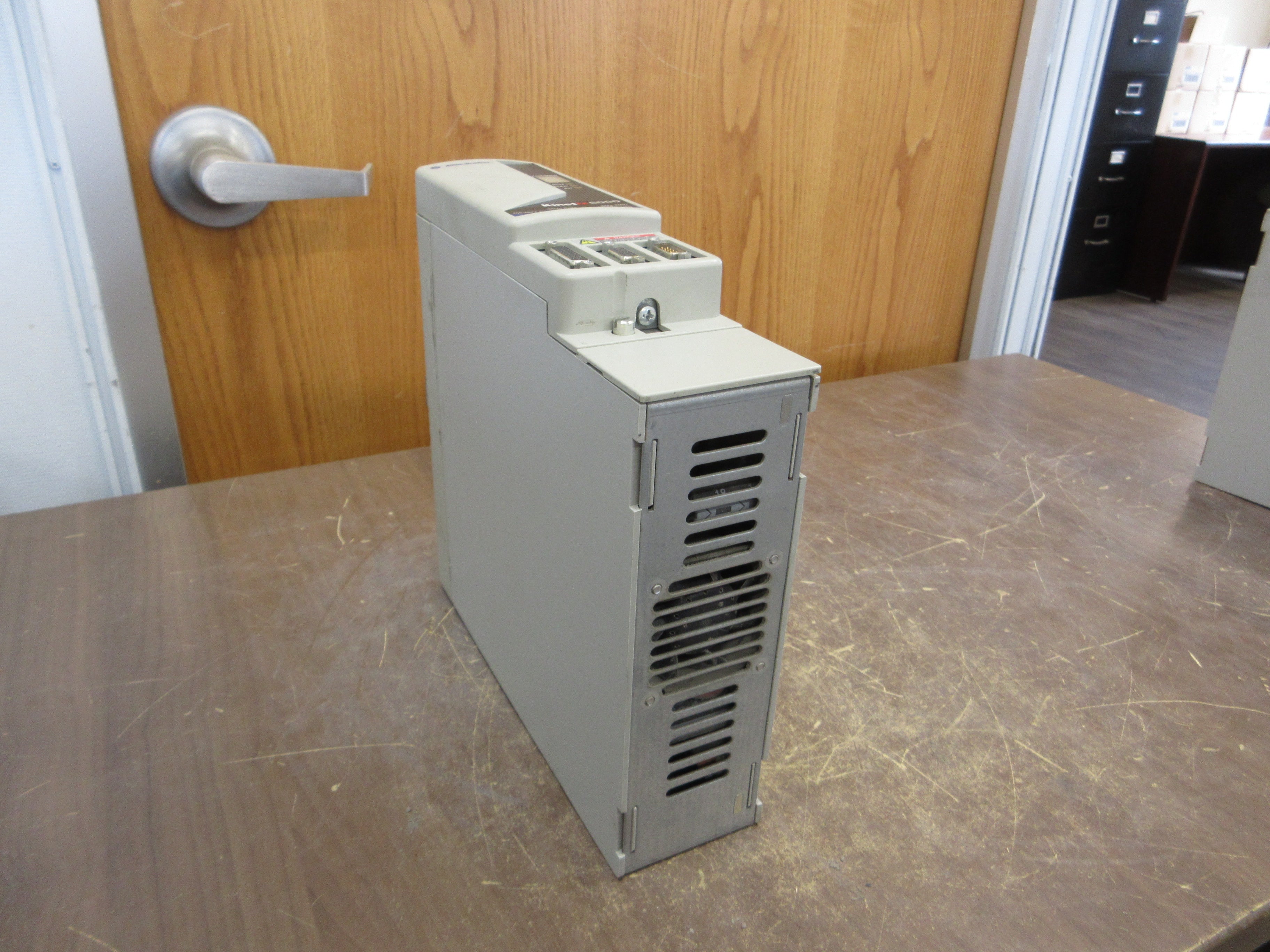 Allen-Bradley Kinetix 6000 Axis Module 2094-BM01 Ser. A F/W Ver. V1.98 Used