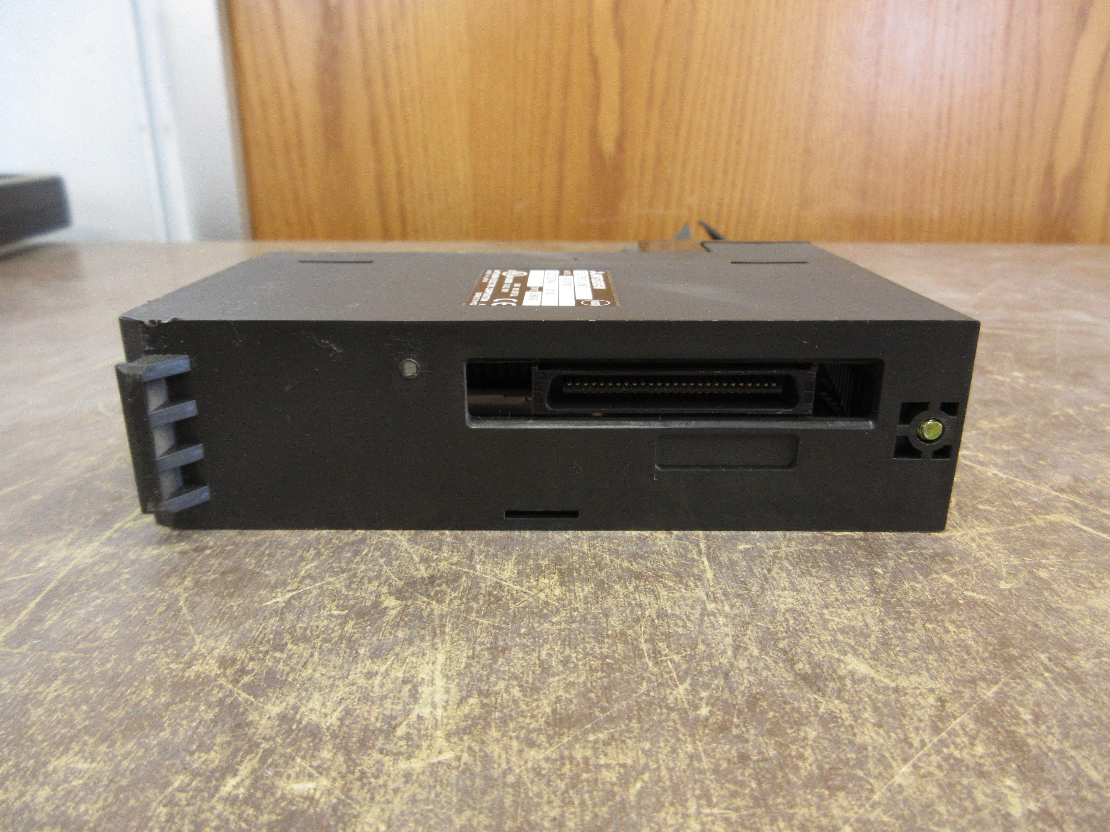 Mitsubishi Output Unit A1SY41 12/24VDC 0.1A Used