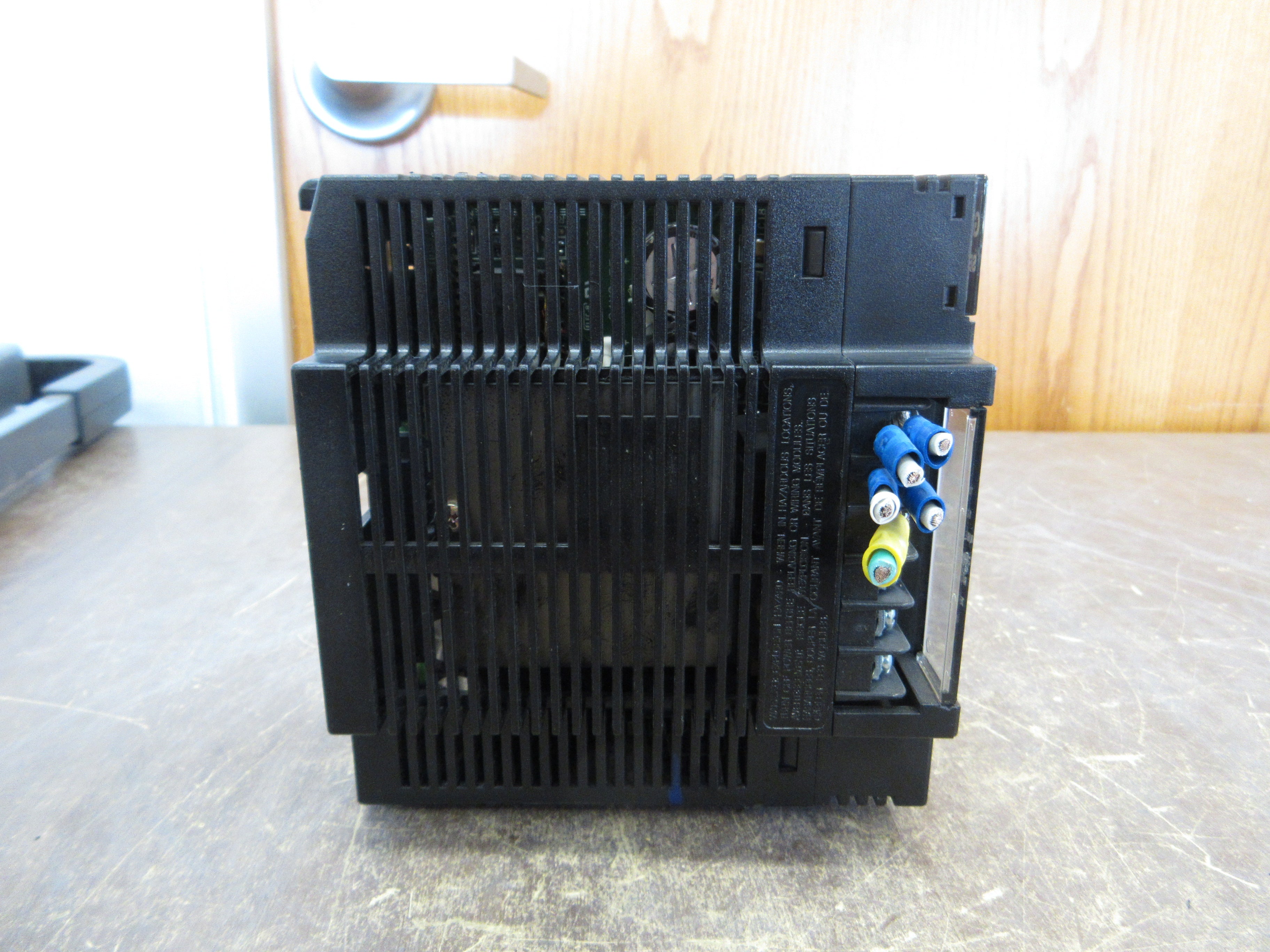 GE Fanuc Series 90-30 Power Supply IC693PWR331C 24VDC Hi-Cap 30W Used