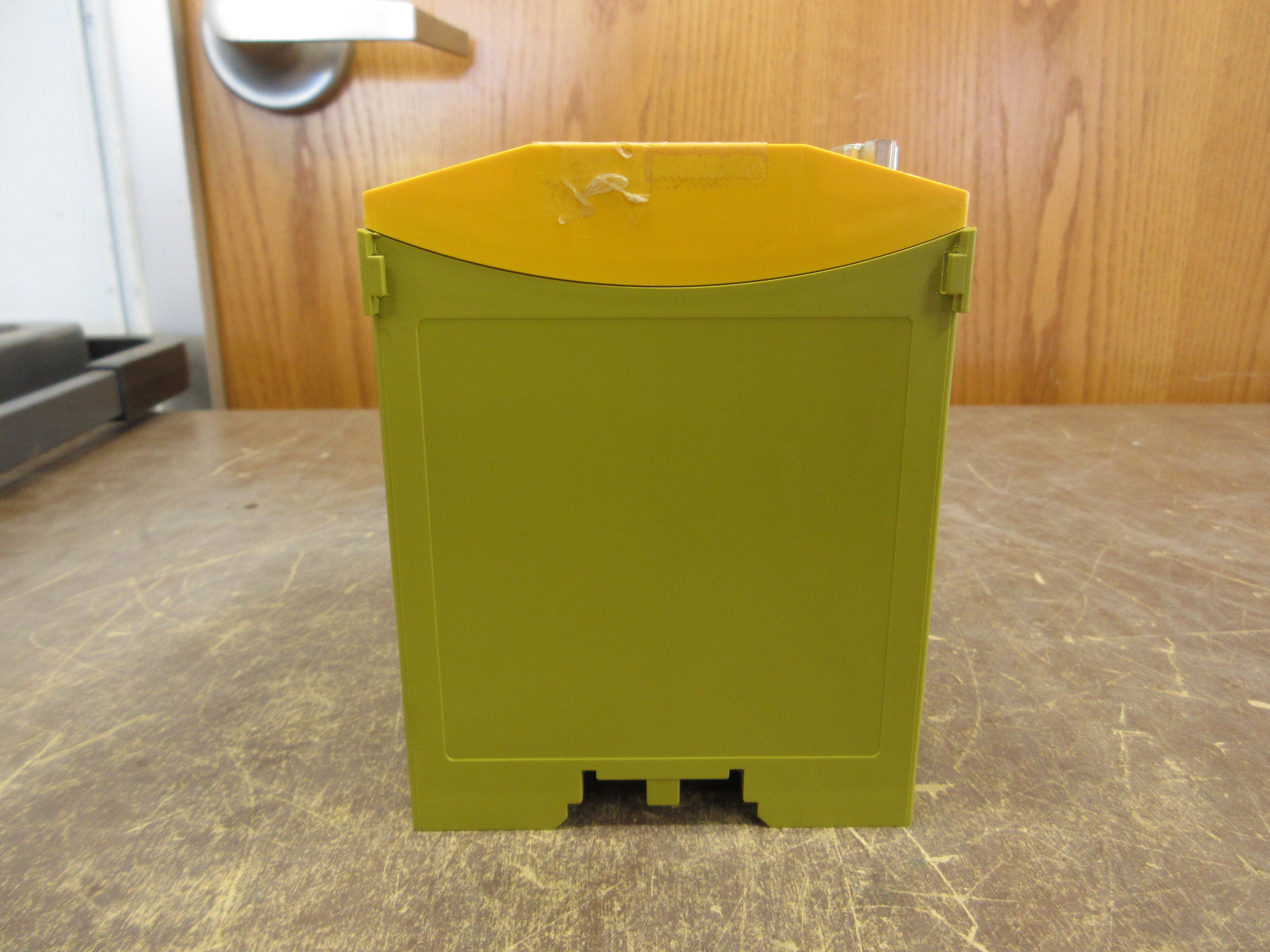 Pilz PNOZ m1p Base Unit 773100 *Chipped Base* Used