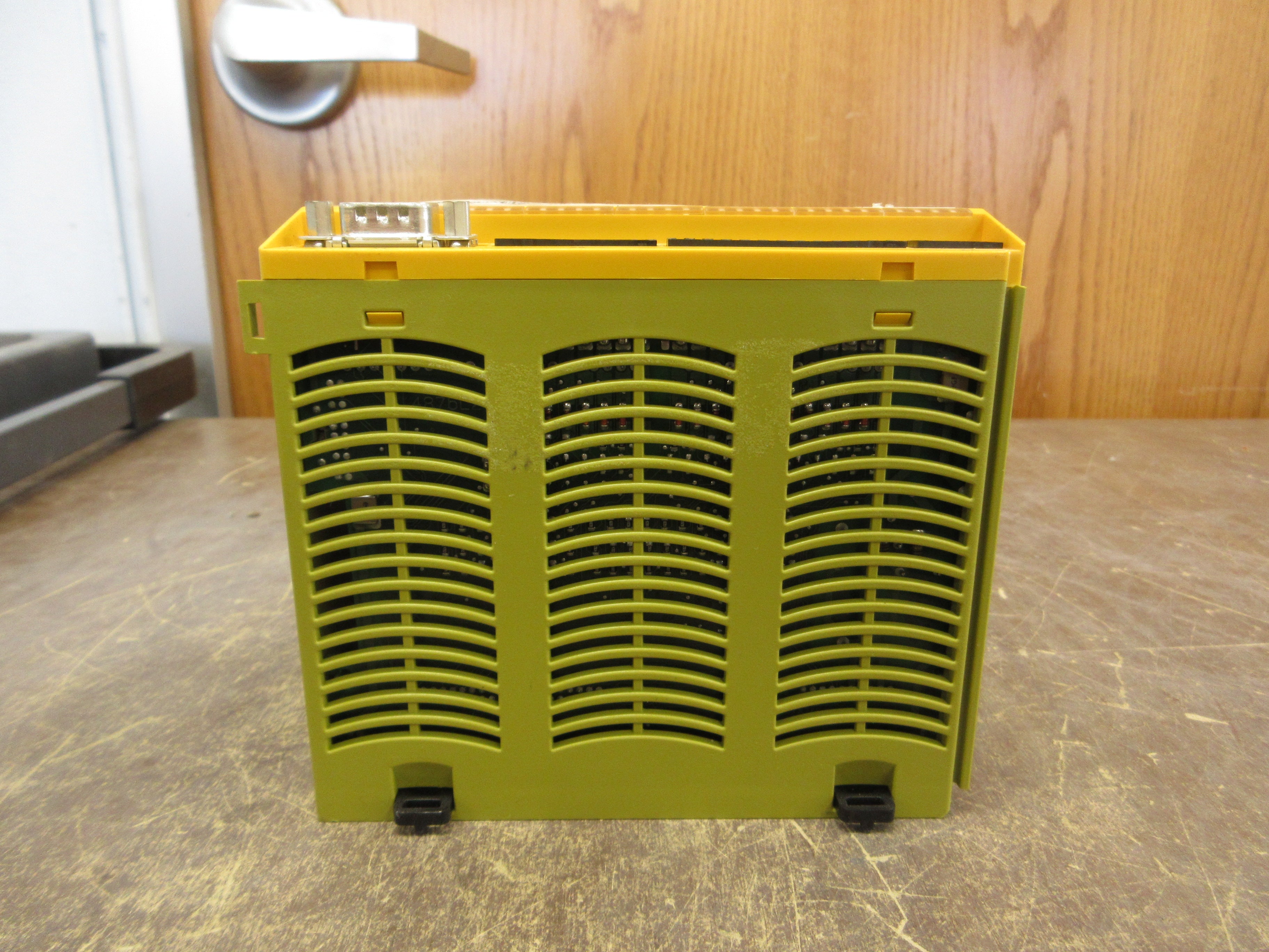 Pilz PNOZ m1p Base Unit 773100 *Chipped Base* Used