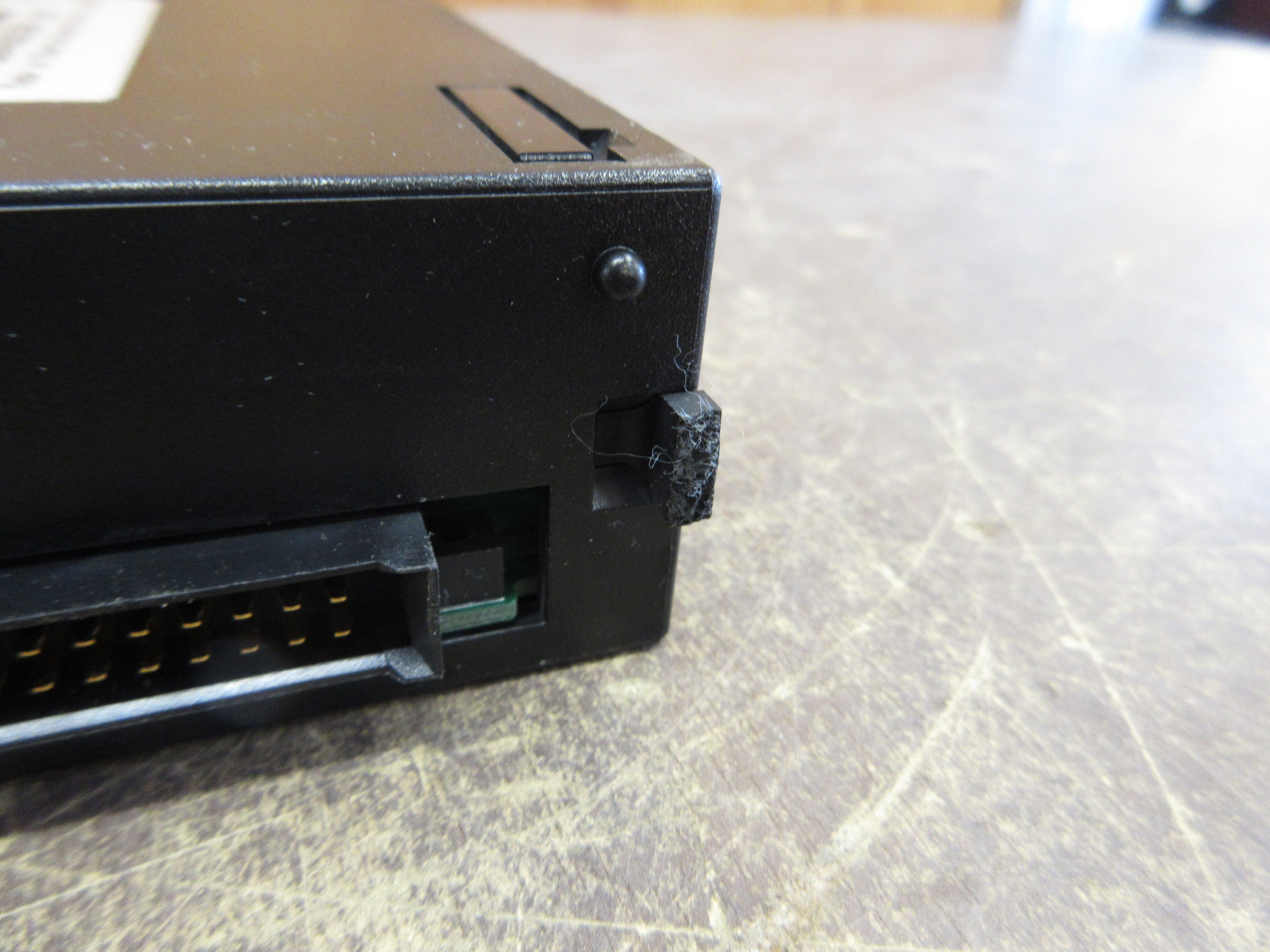 GE Fanuc Enhanced Comm. Module IC693CMM302L *Broken Clip* Used