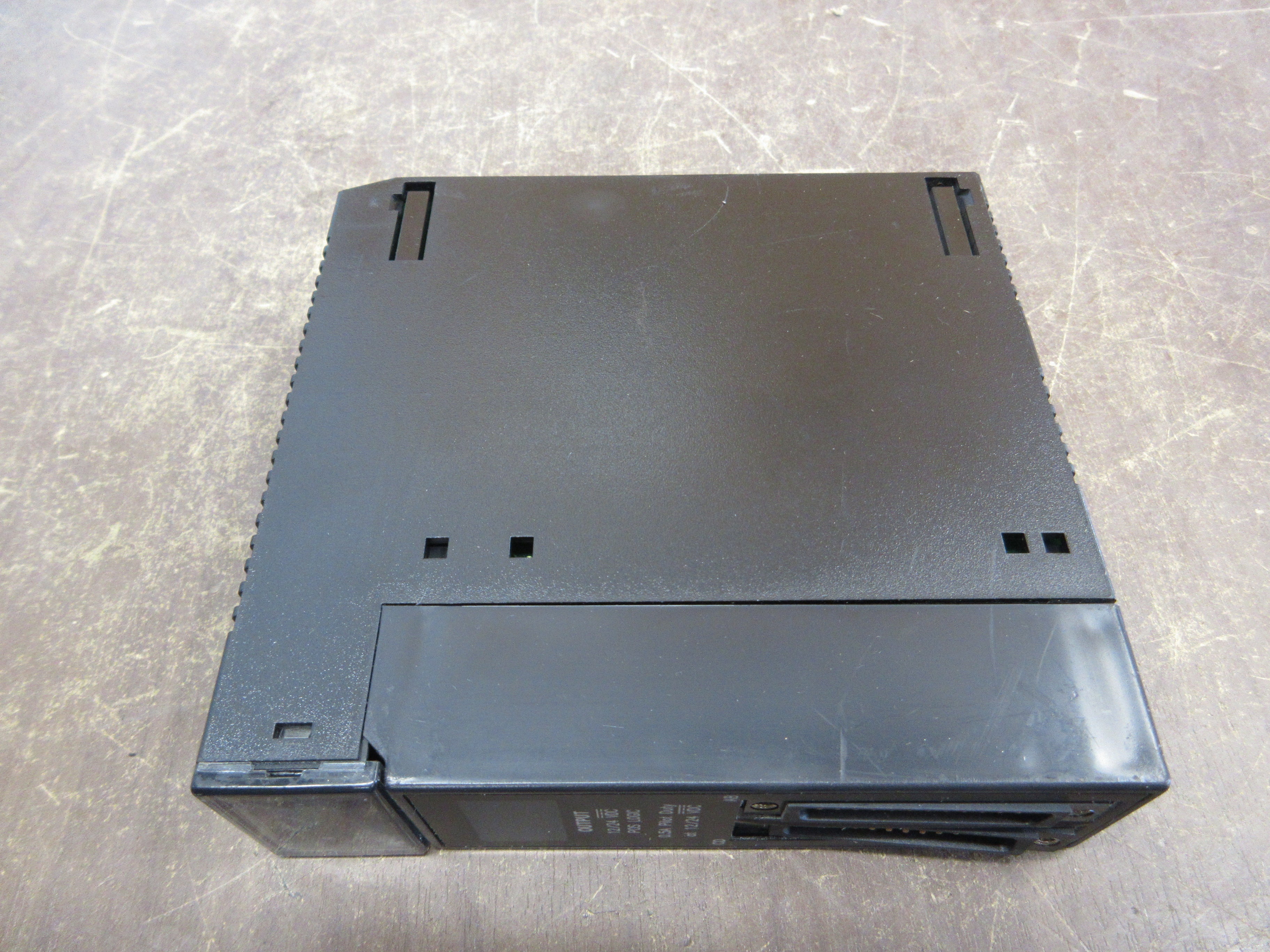 GE Fanuc Enhanced Comm. Module IC693CMM302L *Broken Clip* Used