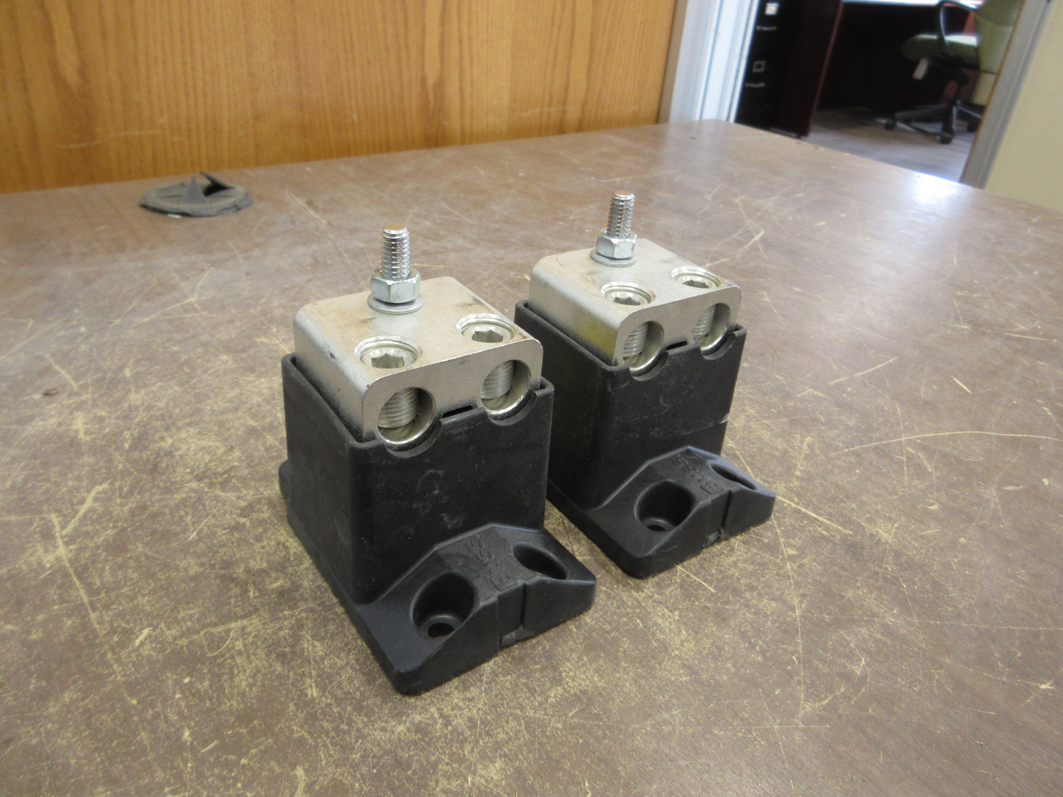 Buss Modular Fuseblock BH-1132 400A 700V *One Pair* Used