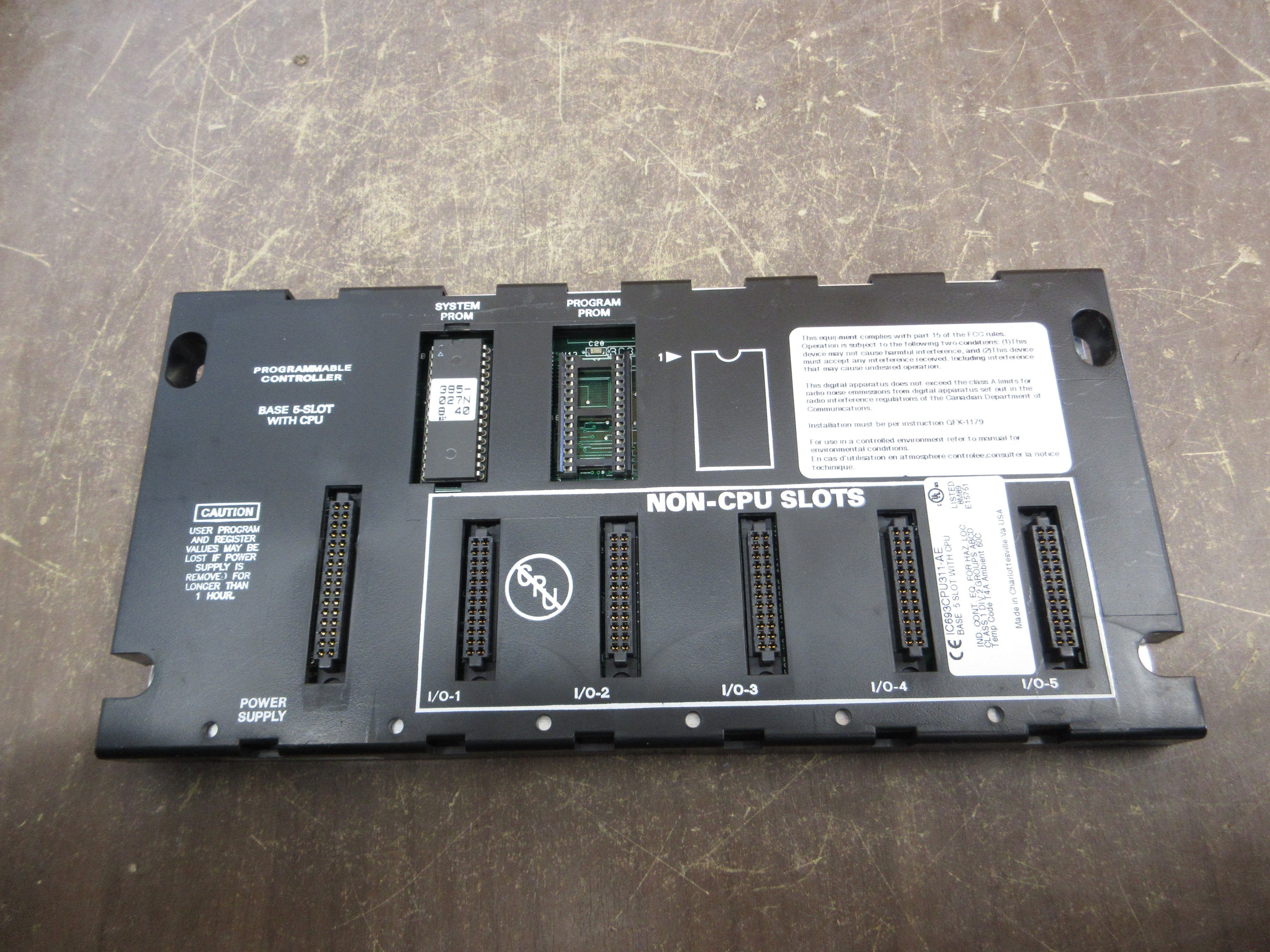 GE Fanuc 5-Slot Base w/ CPU IC693CPU311-AE *Broken Mount* Used