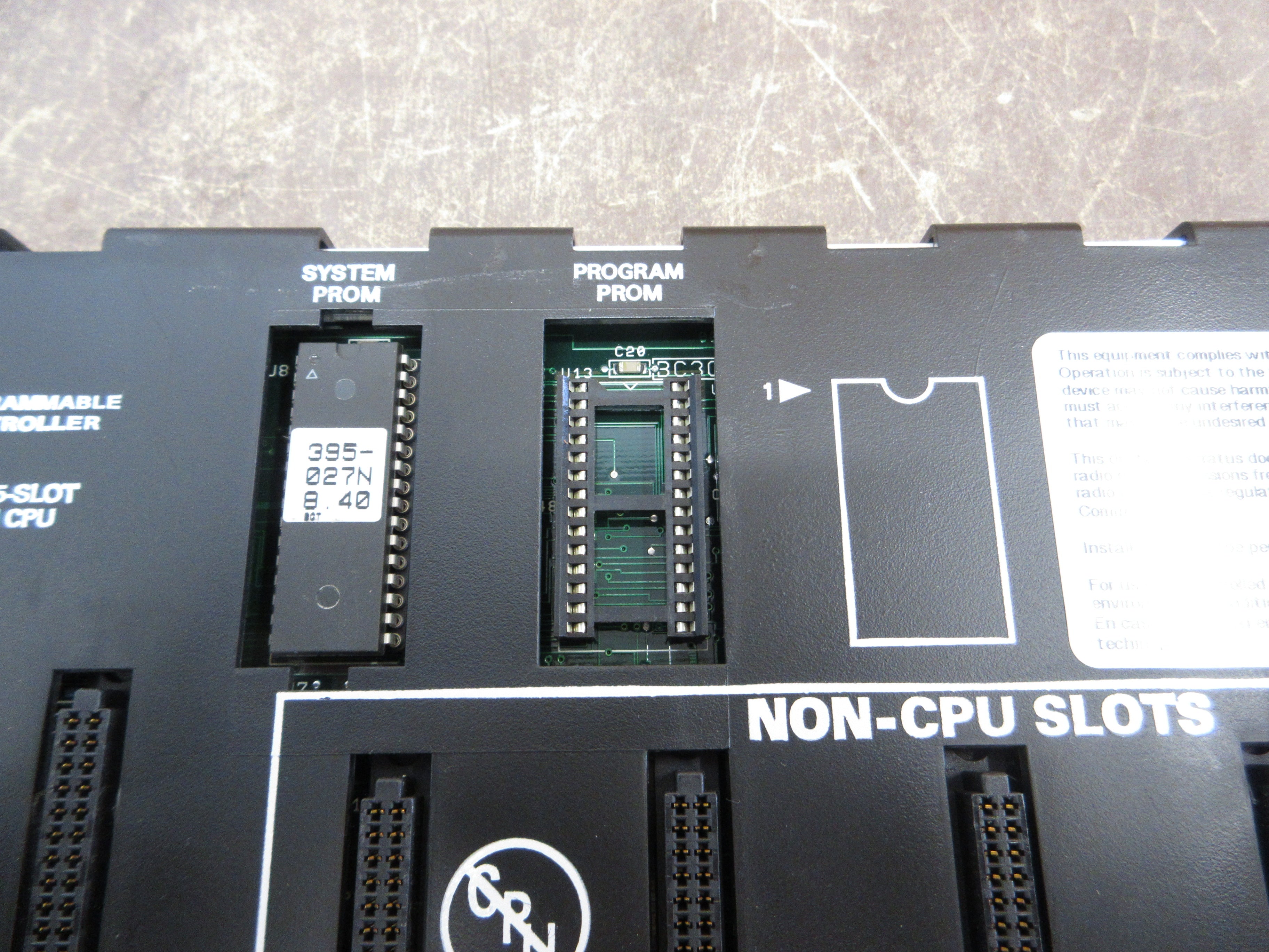 GE Fanuc 5-Slot Base w/ CPU IC693CPU311-AE *Broken Mount* Used