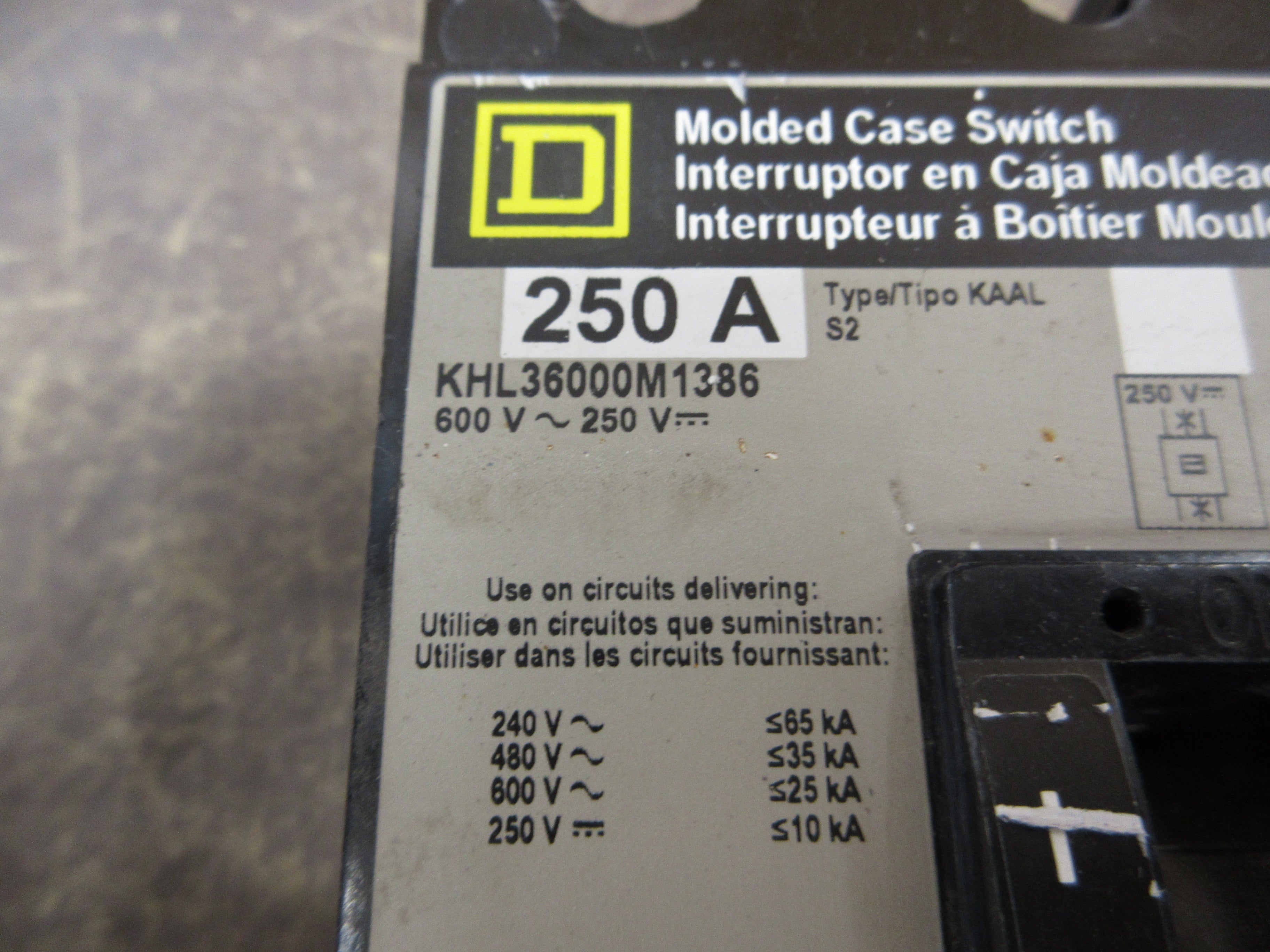 Square D Circuit Breaker KHL36000M1386 250A 600V 3P Used