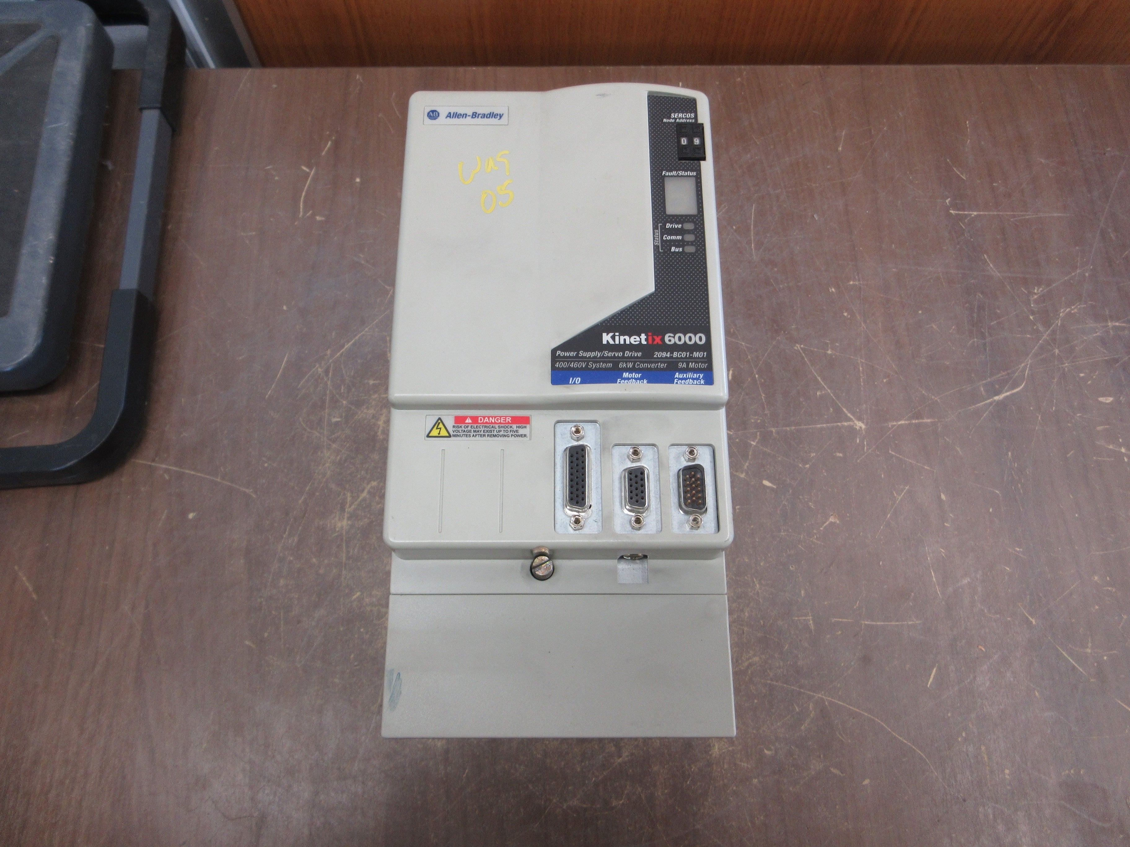 Allen-Bradley Kinetix 6000 Integrated Axis Module 2094-BC01-M01 Ser. A Used