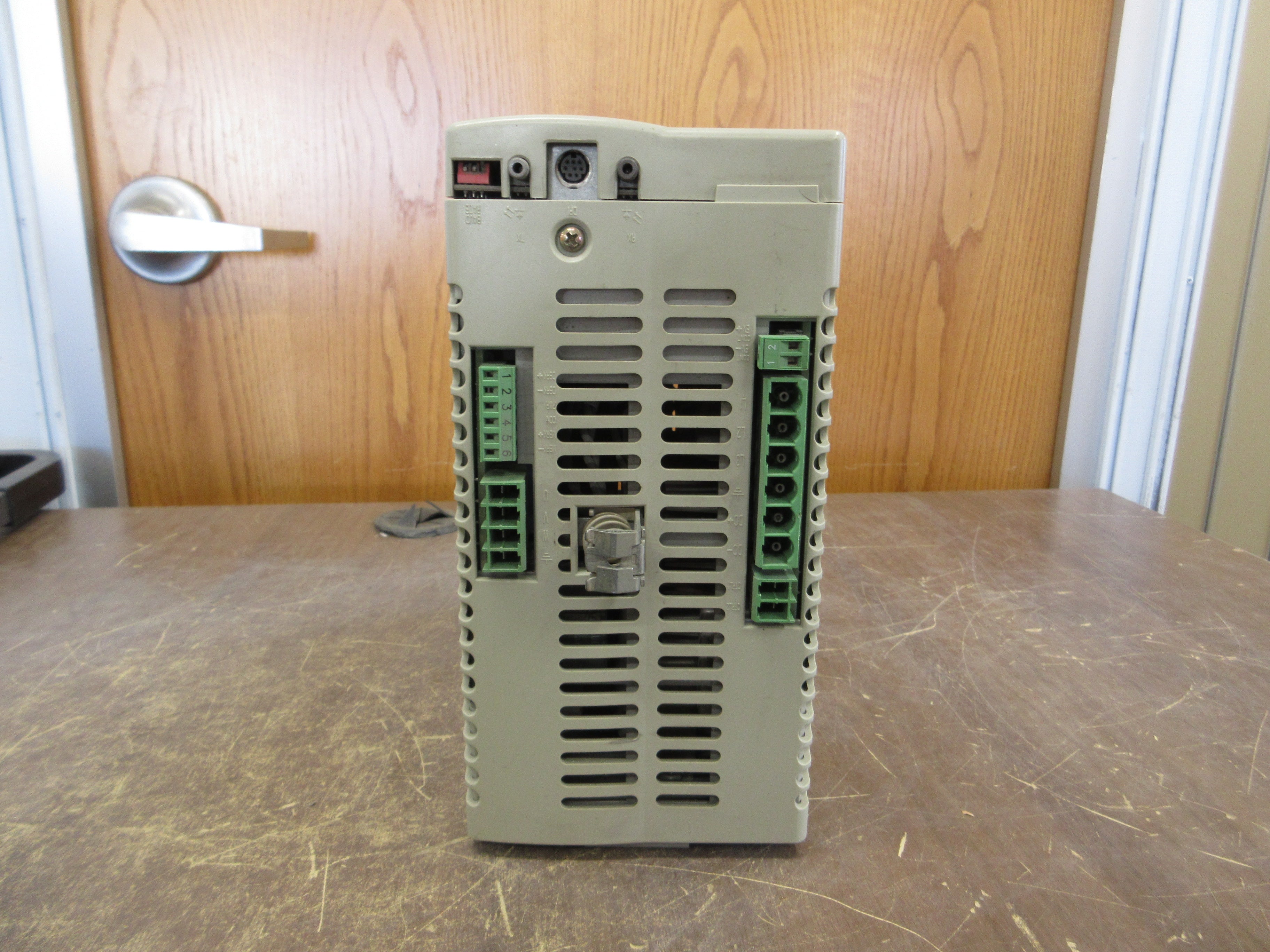 Allen-Bradley Kinetix 6000 Integrated Axis Module 2094-BC01-M01 Ser. A Used