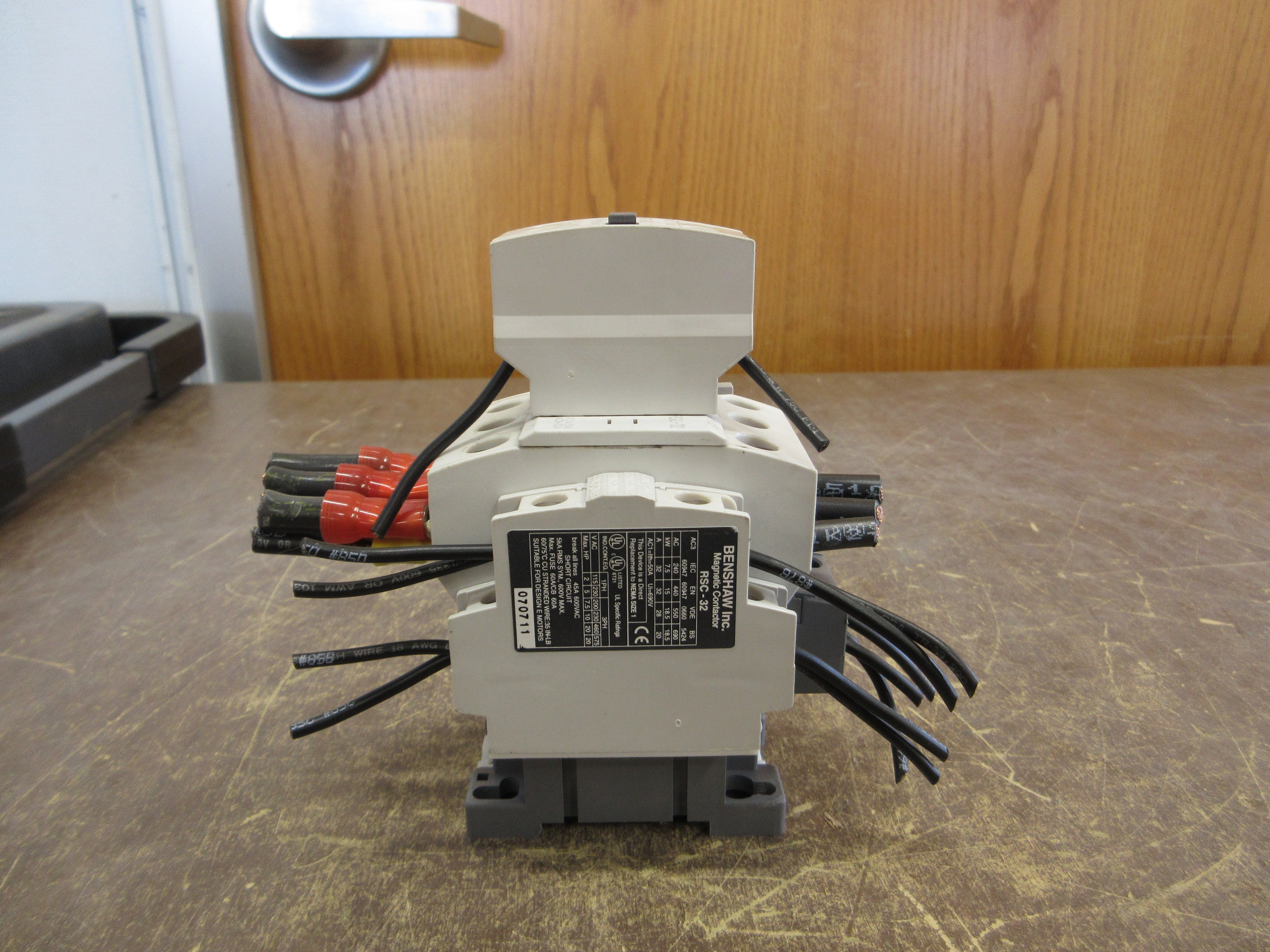 Benshaw Contactor RSC-32 120V Coil 32A (1) Aux Contact, (1) Aux Contact Block