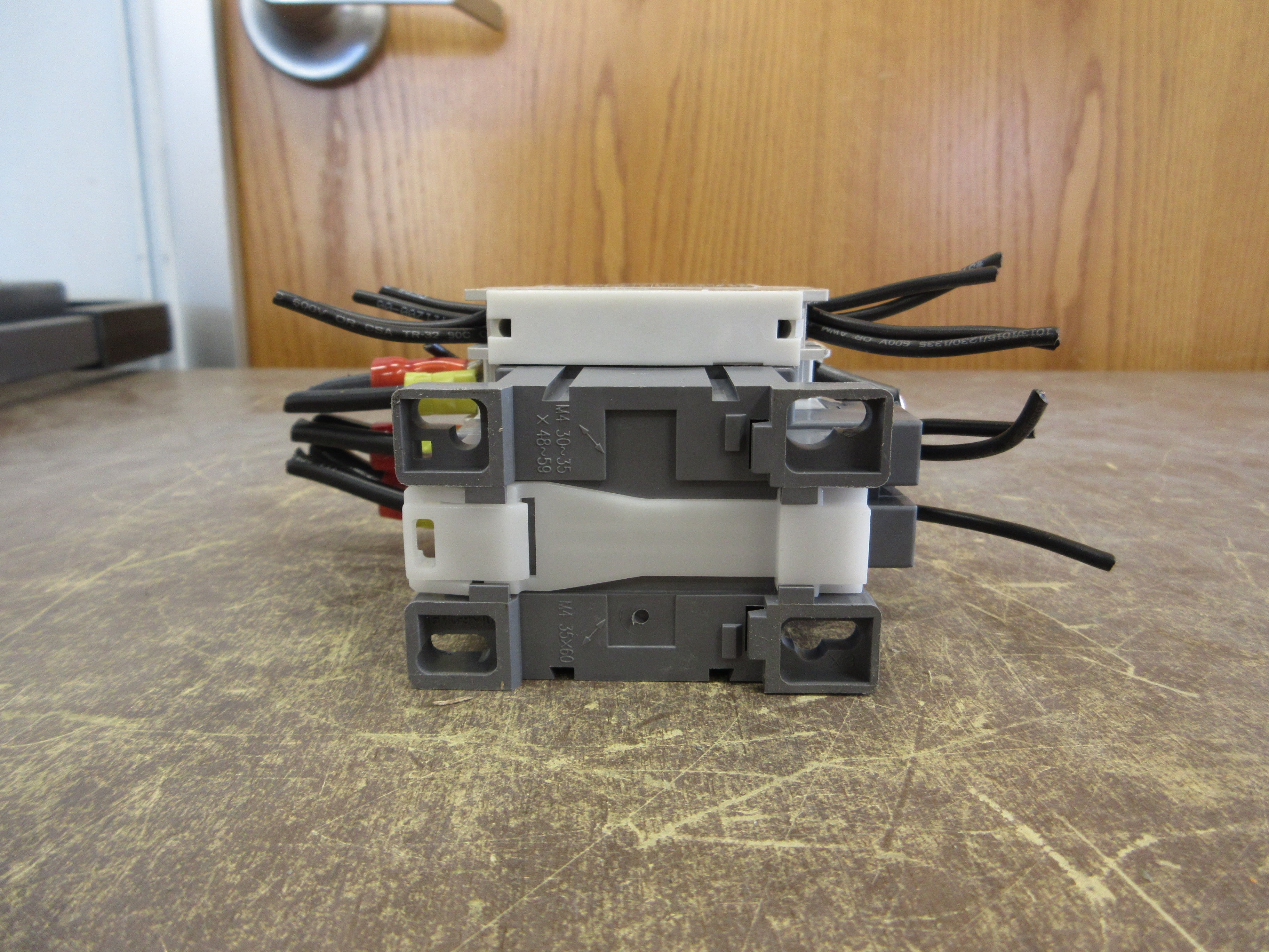 Benshaw Contactor RSC-32 120V Coil 32A (1) Aux Contact, (1) Aux Contact Block