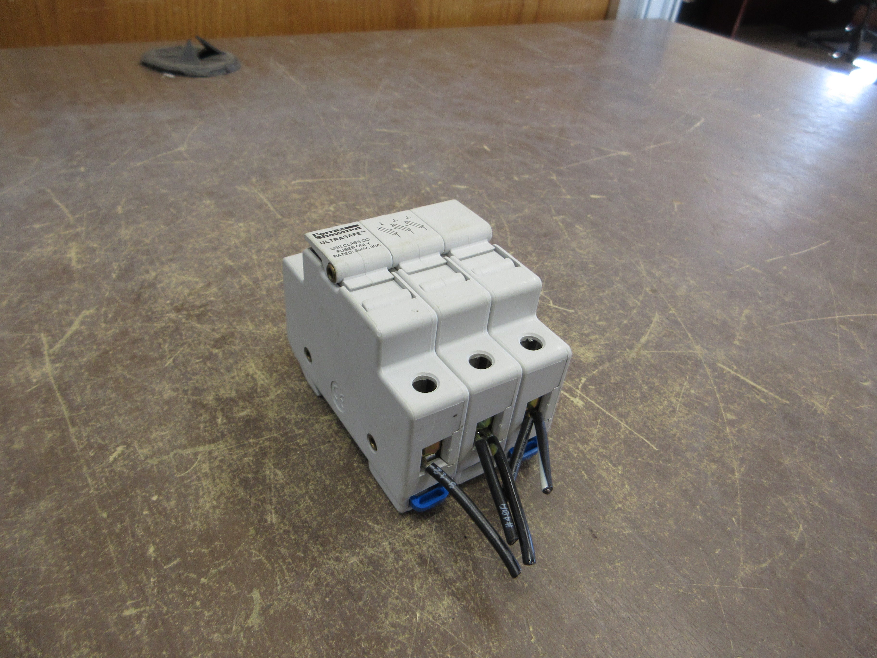 Ferraz Shawmut UltraSafe Fuseholder USCC3 30A 600V 3P Used