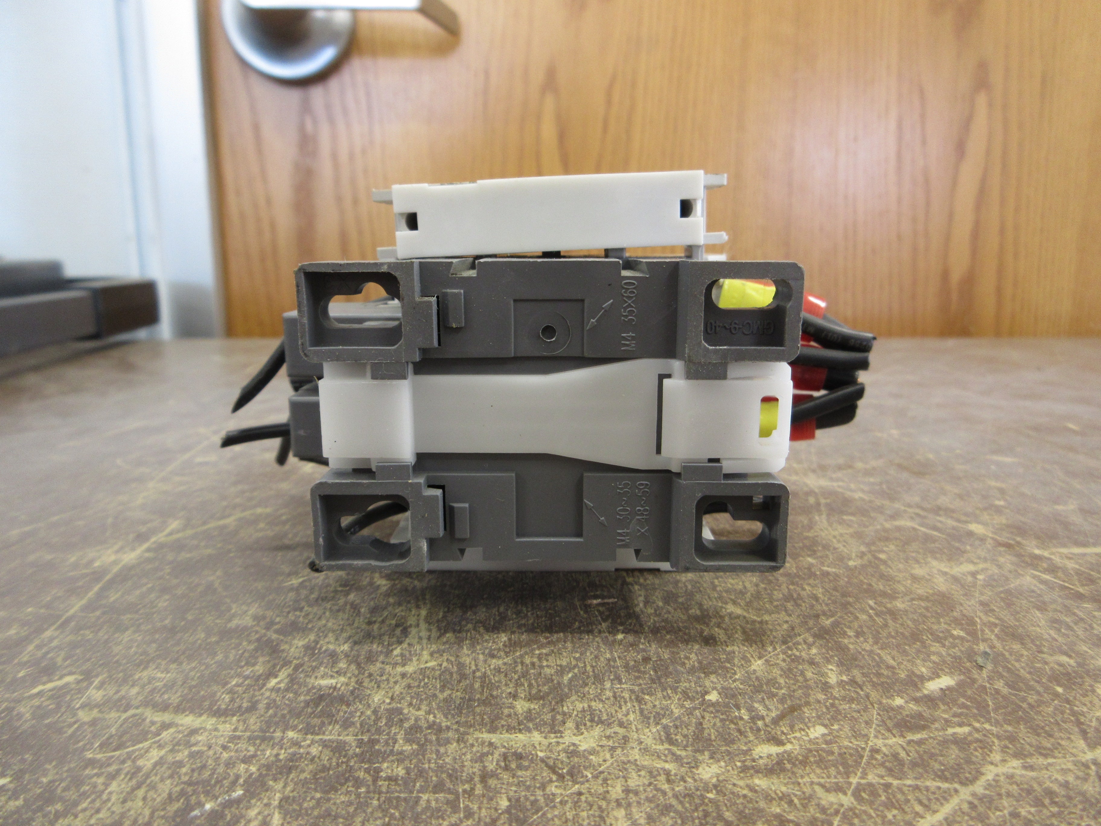 Benshaw Contactor RSC-32 120V Coil 32A (2) Aux Contacts Used