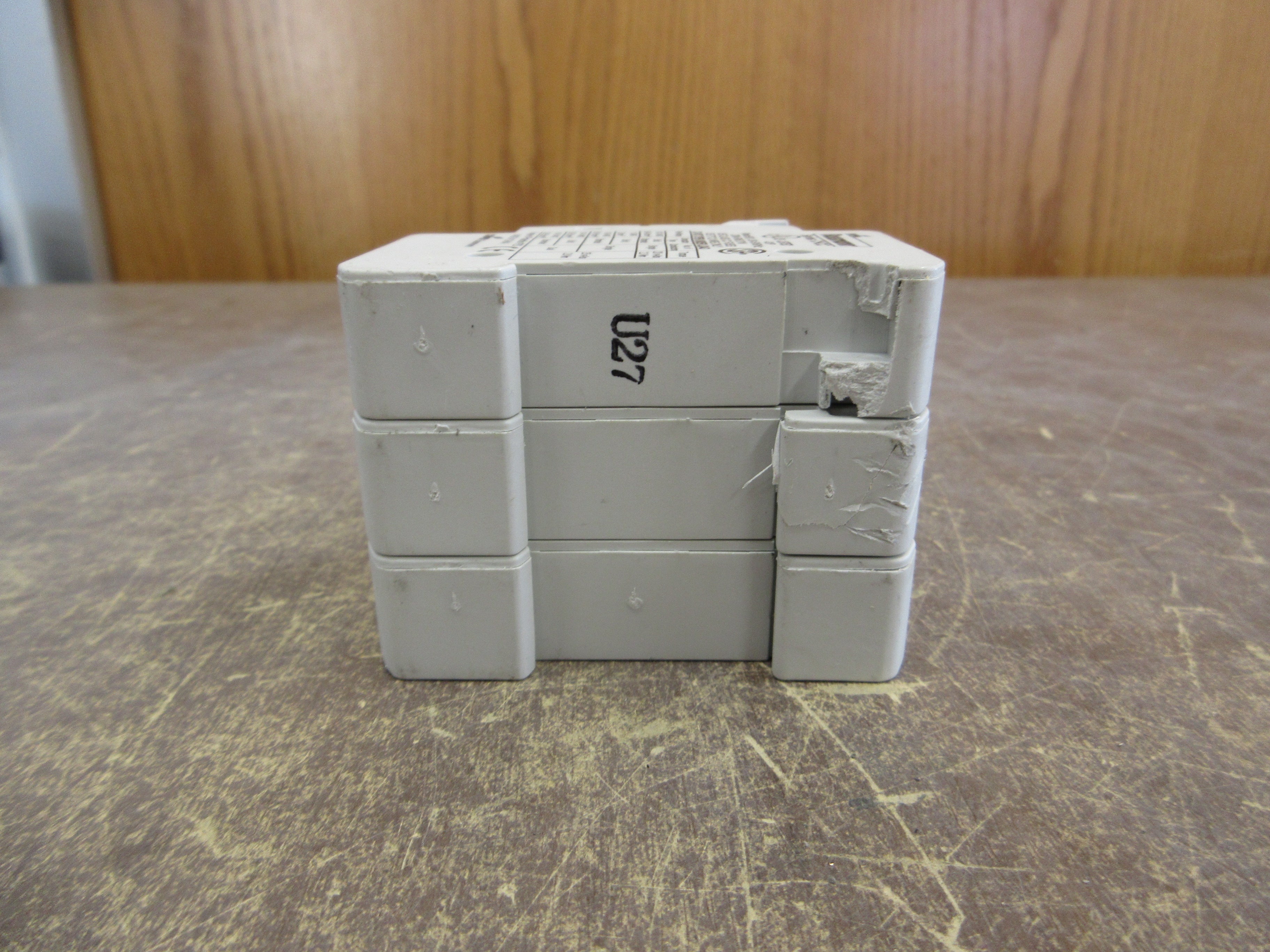Bussmann Fuseholder CHCC 3 30A 600V 3P *Lot of 2* *Broken DIN Rail Mount* Used