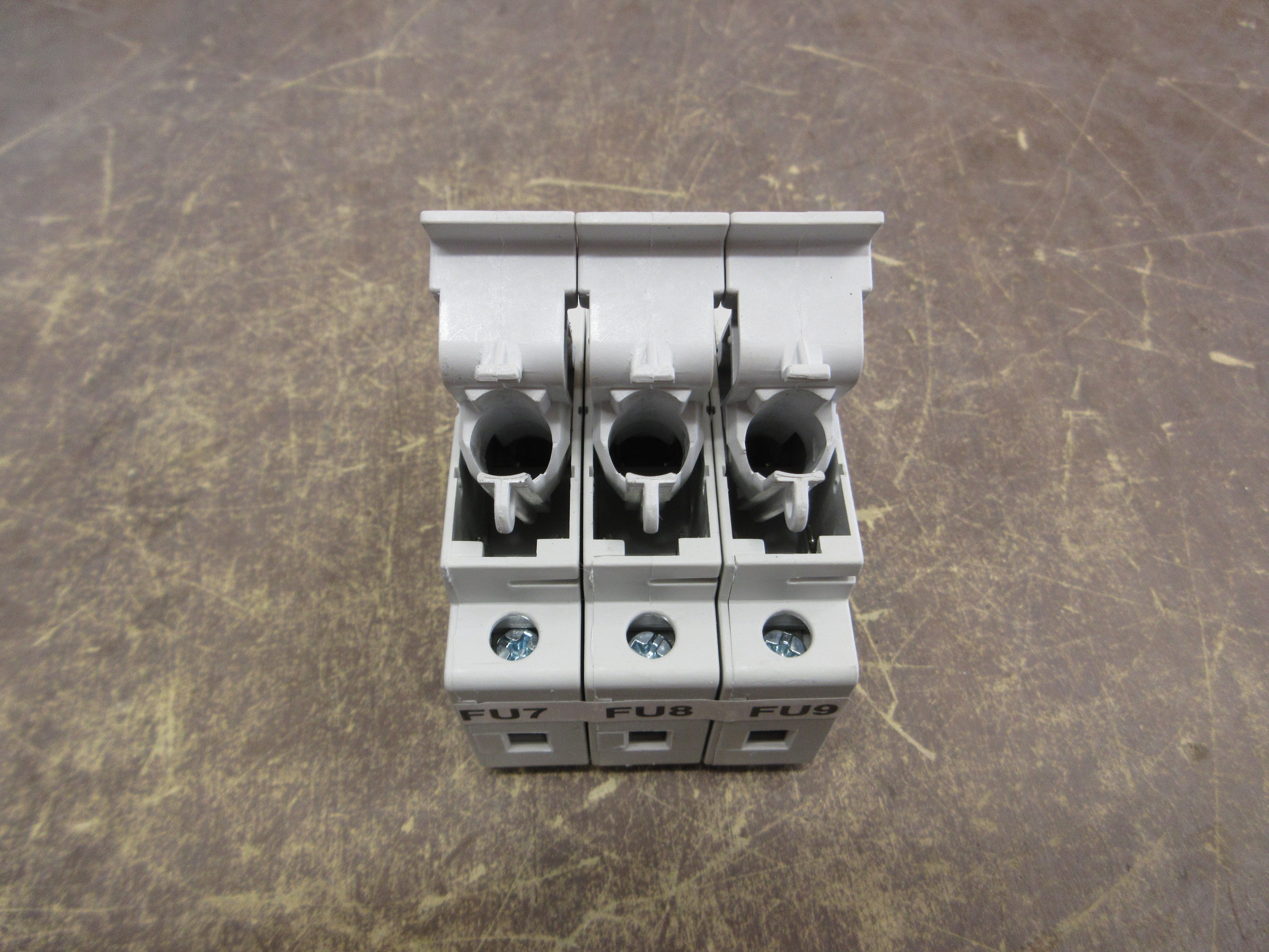 Bussmann Fuseholder CHCC 3 30A 600V 3P *Lot of 2* *Broken DIN Rail Mount* Used
