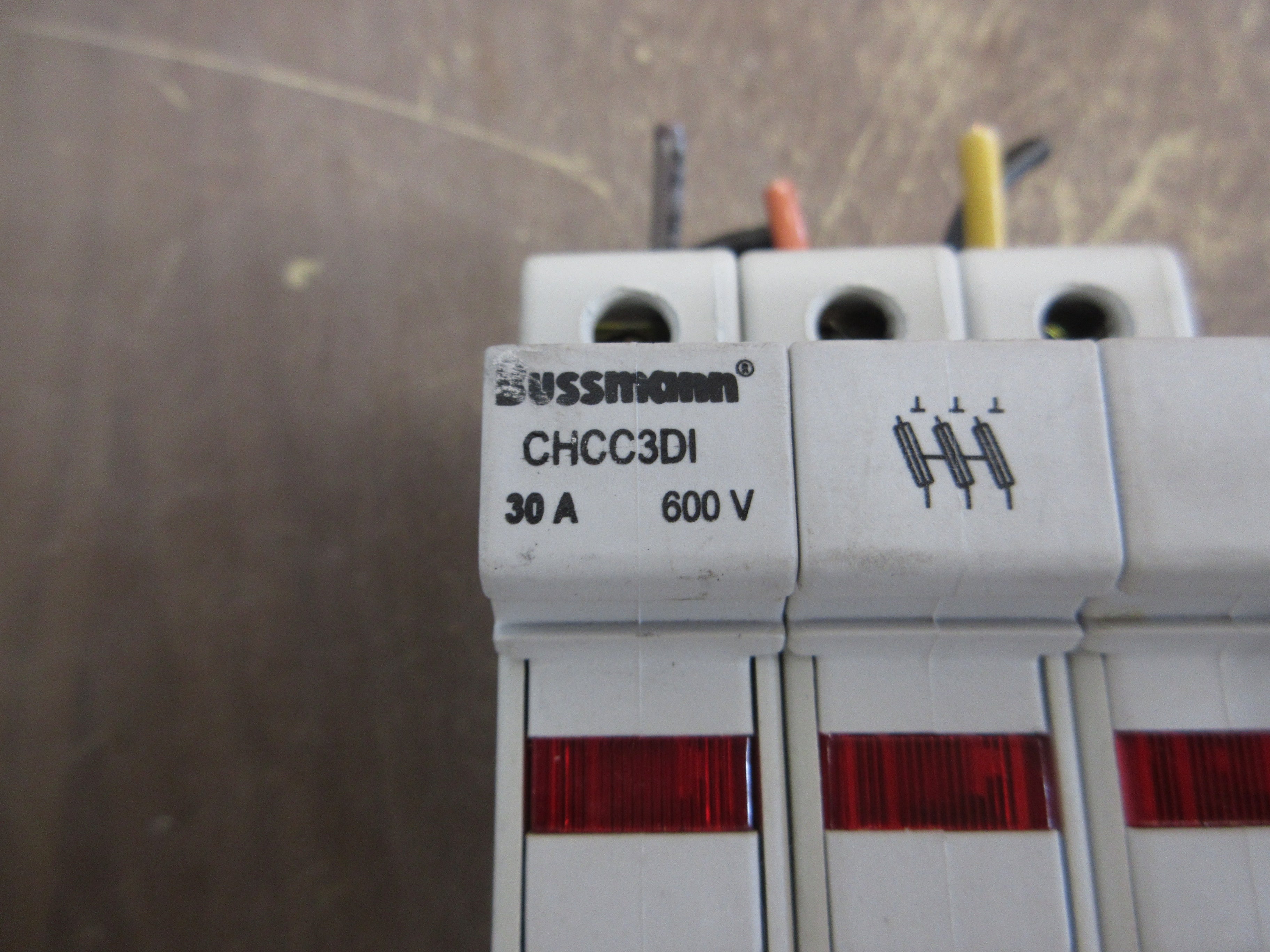 Bussmann Fuseholder CHCC3DI 30A 600V 3P Used
