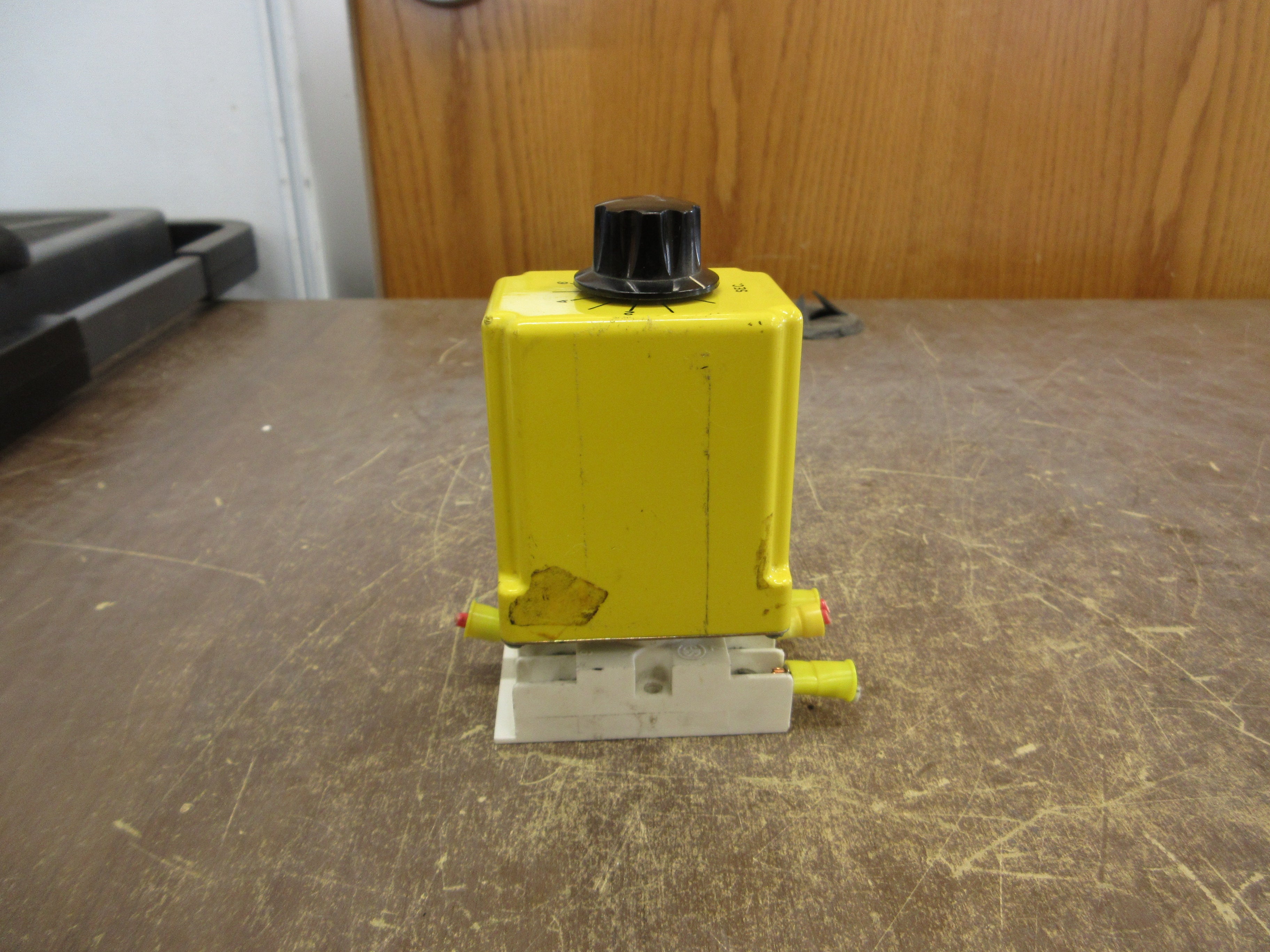 AMF Potter & Brumfield Time Delay Relay CDB 38-70003 Range: 0.1-10 Sec Used