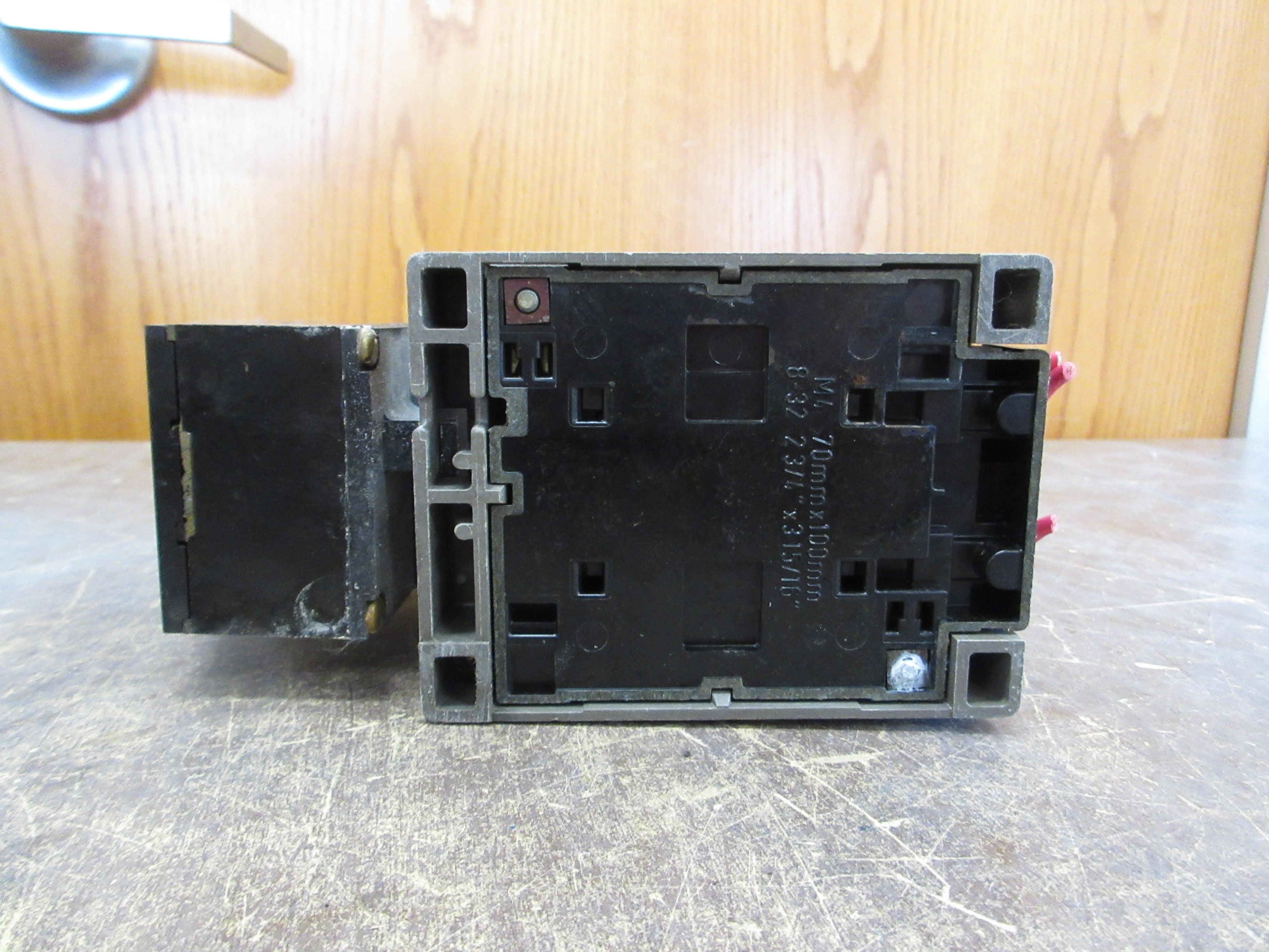 Siemens Starter 3TB46 17-0A / 3UA58 00-2D 120V Coil Trip: 20-32A 600V Used