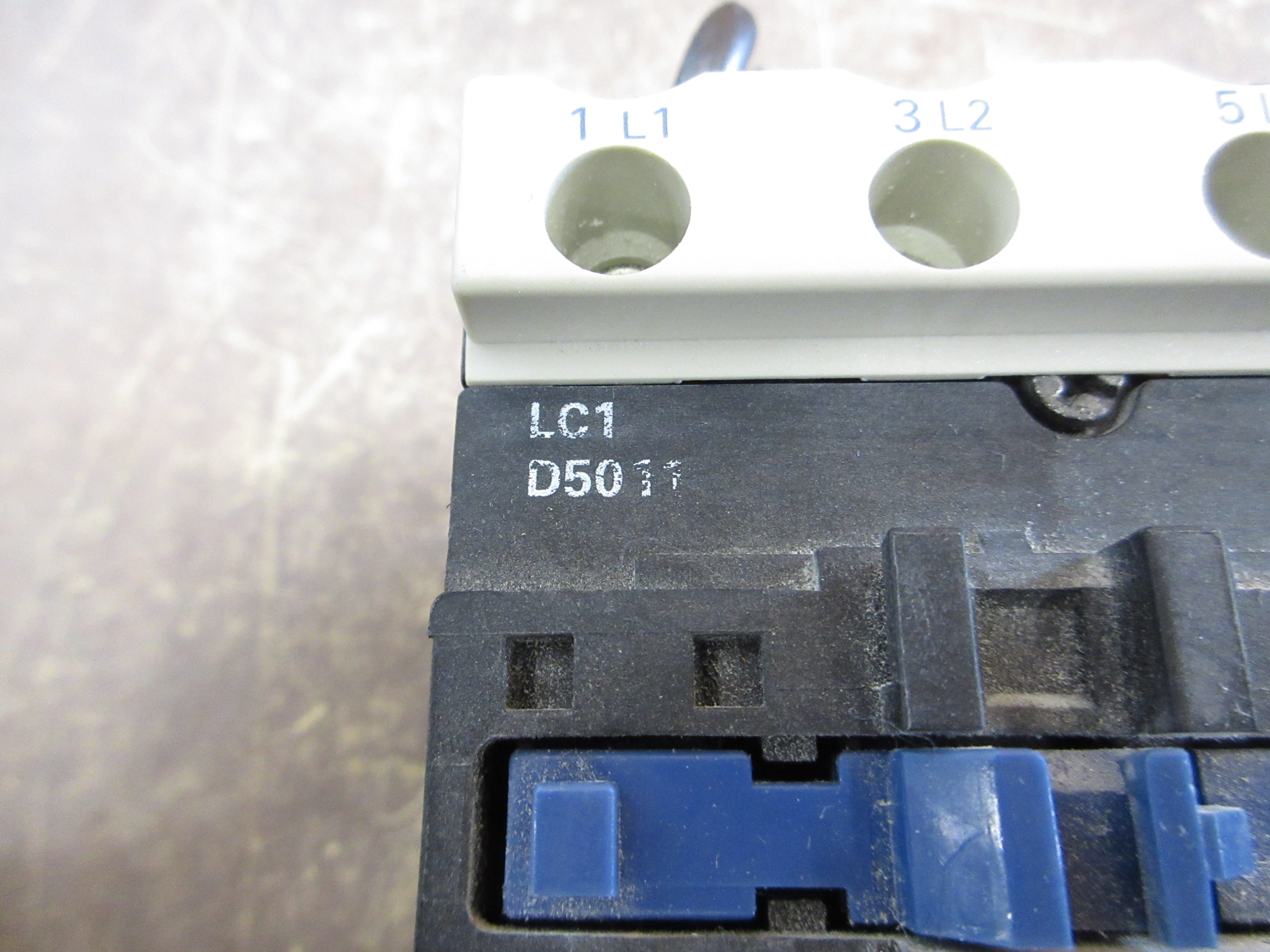 Telemecanique Contactor LC1 D5011 120V Coil 70A 600V Used