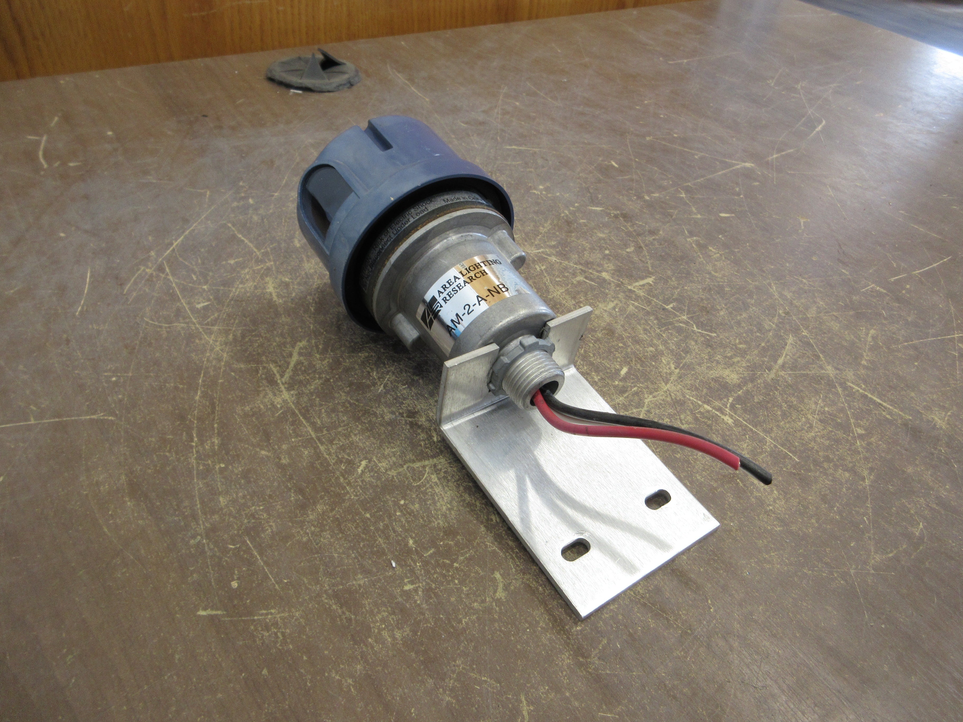 Area Lighting Research Photocell AM-2-A-NB Used