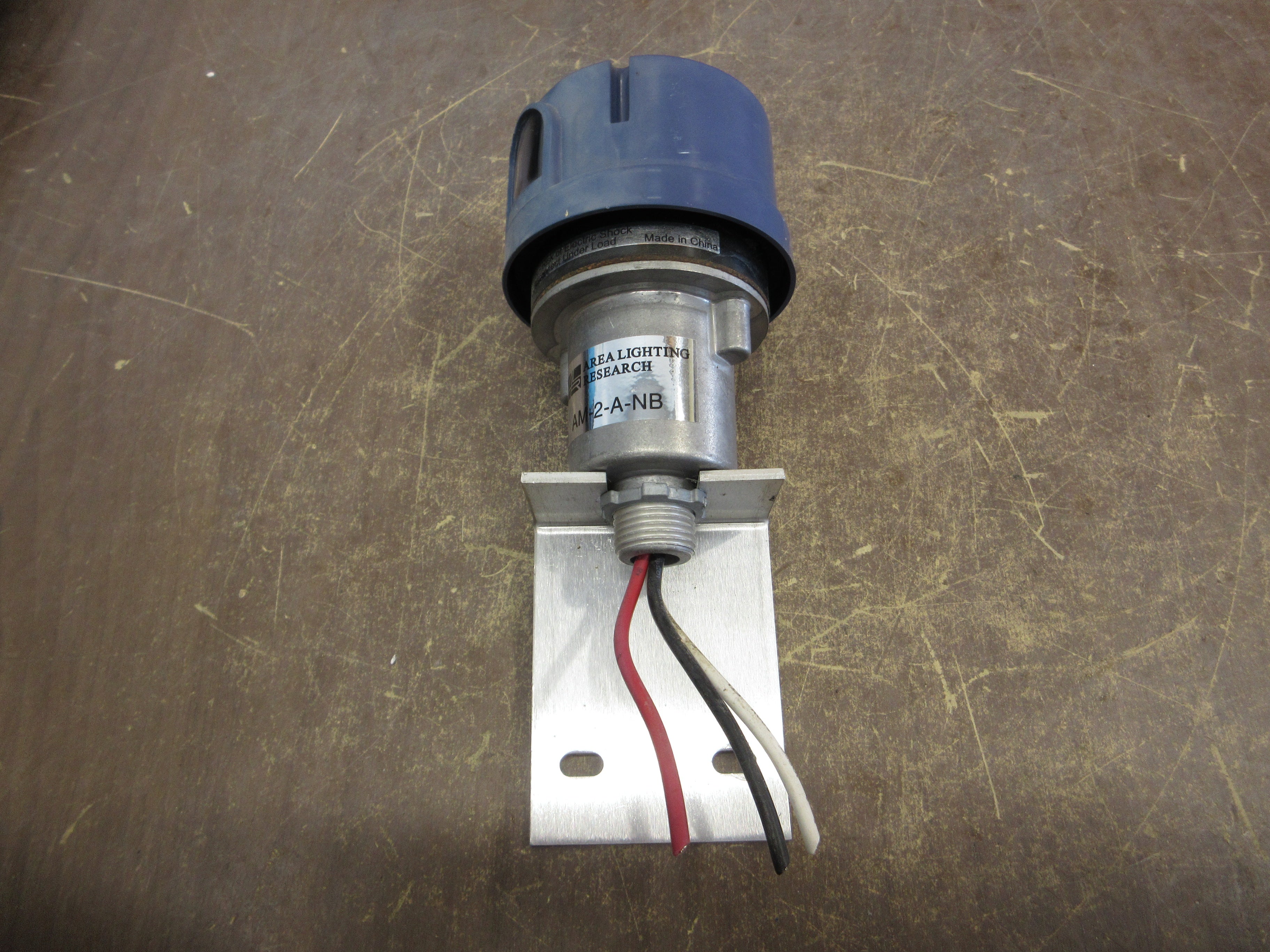 Area Lighting Research Photocell AM-2-A-NB Used