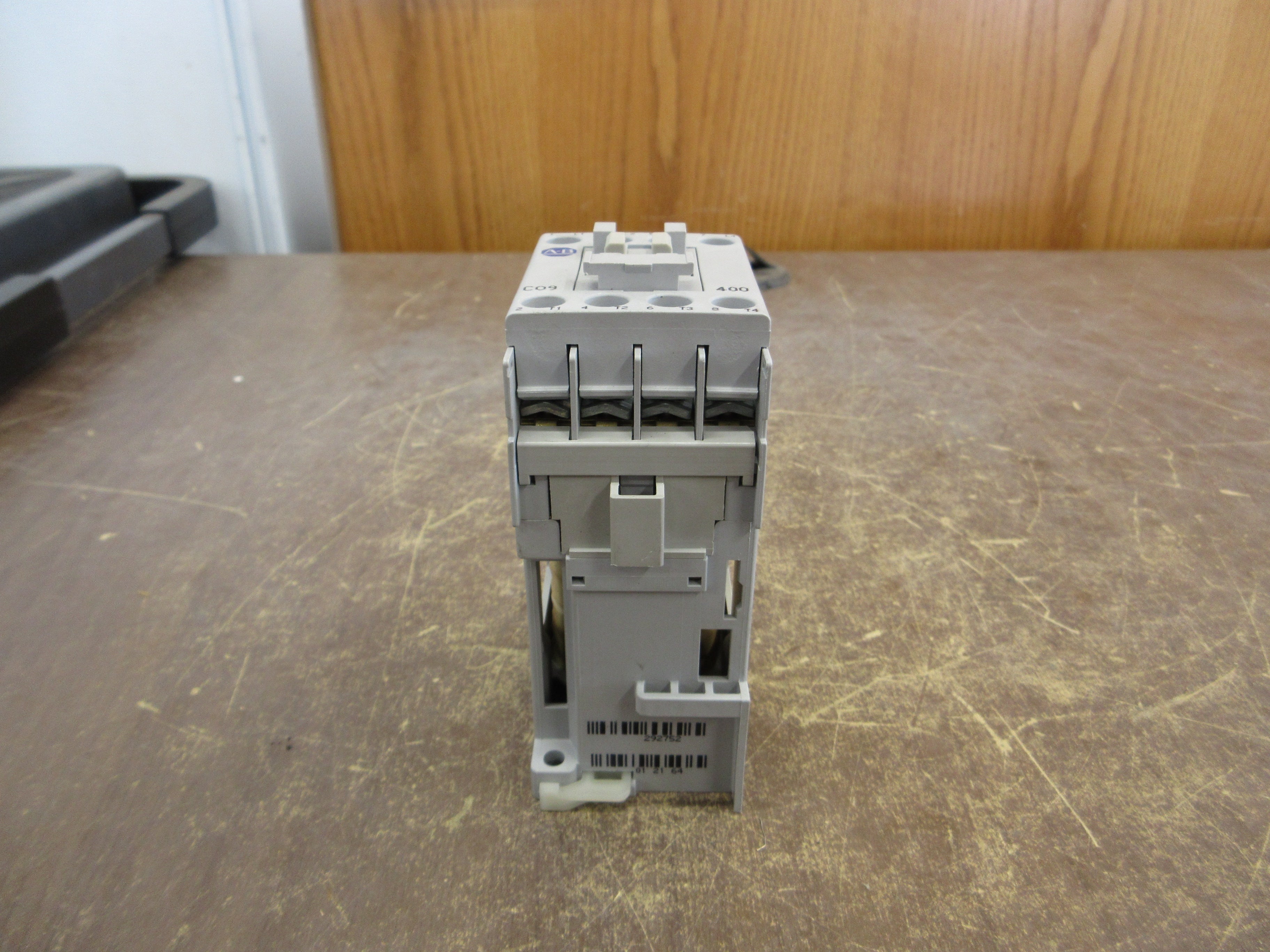 Allen-Bradley Contactor 100-C09D*400 Ser. A 24VDC Coil 25A 600V Used