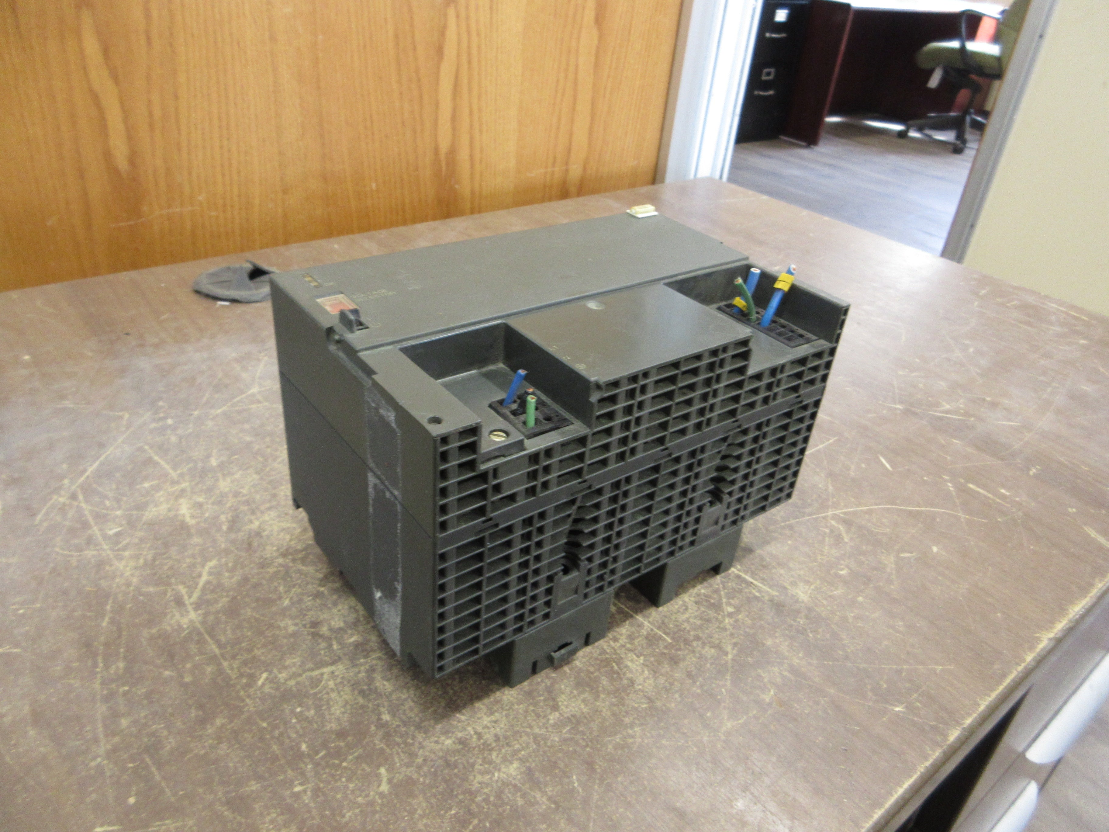 Siemens SITOP Power 10 Power Supply 6EP1 334-1SL11 *Missing (1) DIN-Rail Mount*