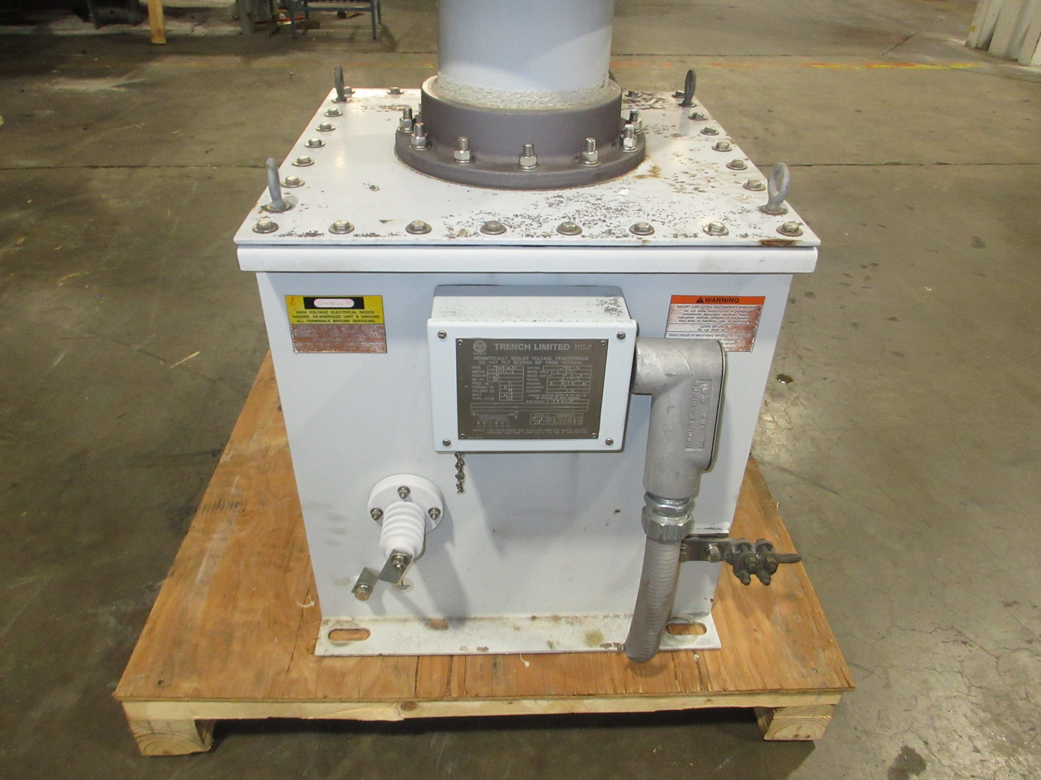 Trench Limited Hermetically Sealed Voltage Transformer UT5650138
