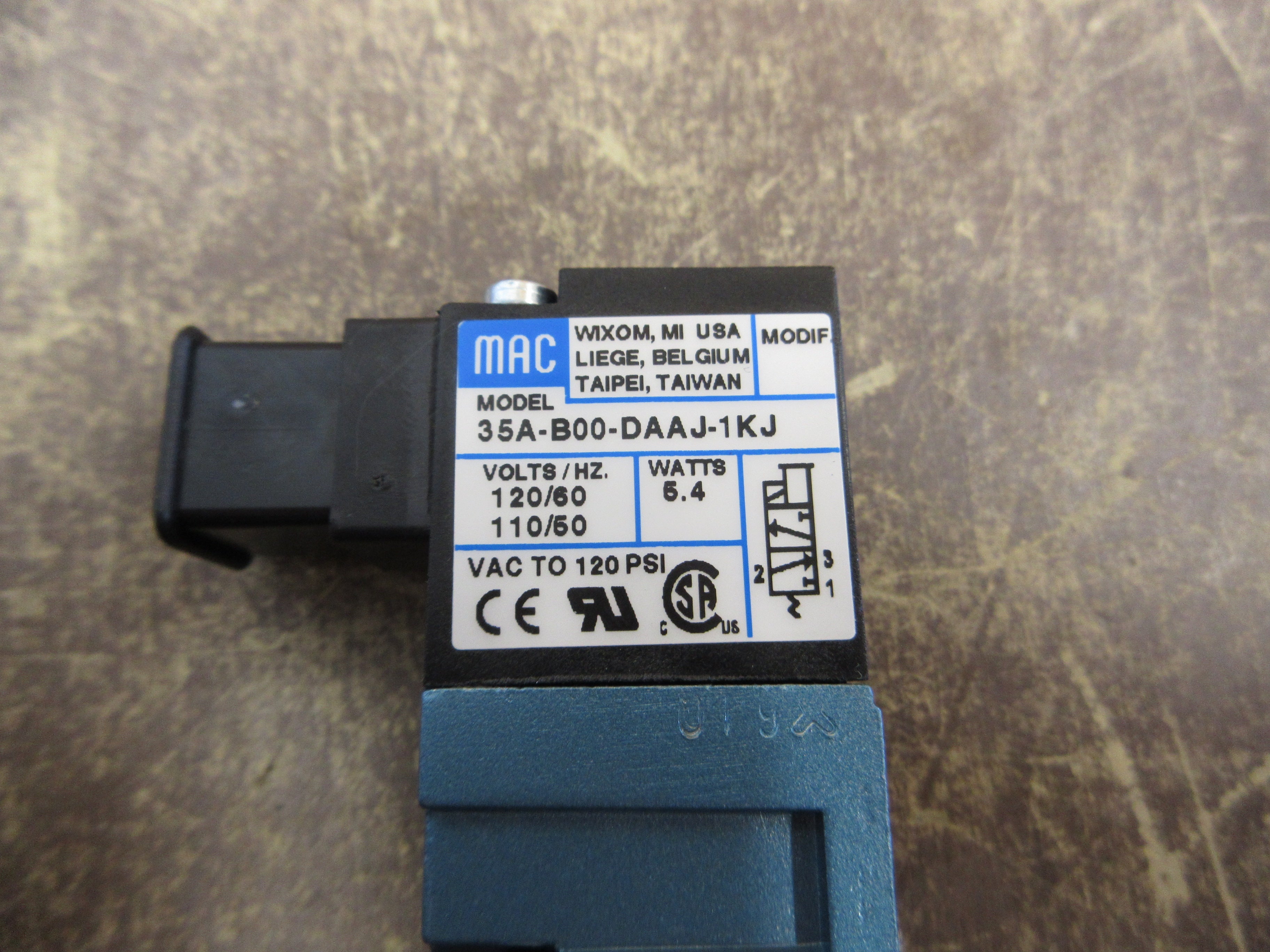 MAC Solenoid Valve 35A-B00-DAAJ-1KJ New Surplus