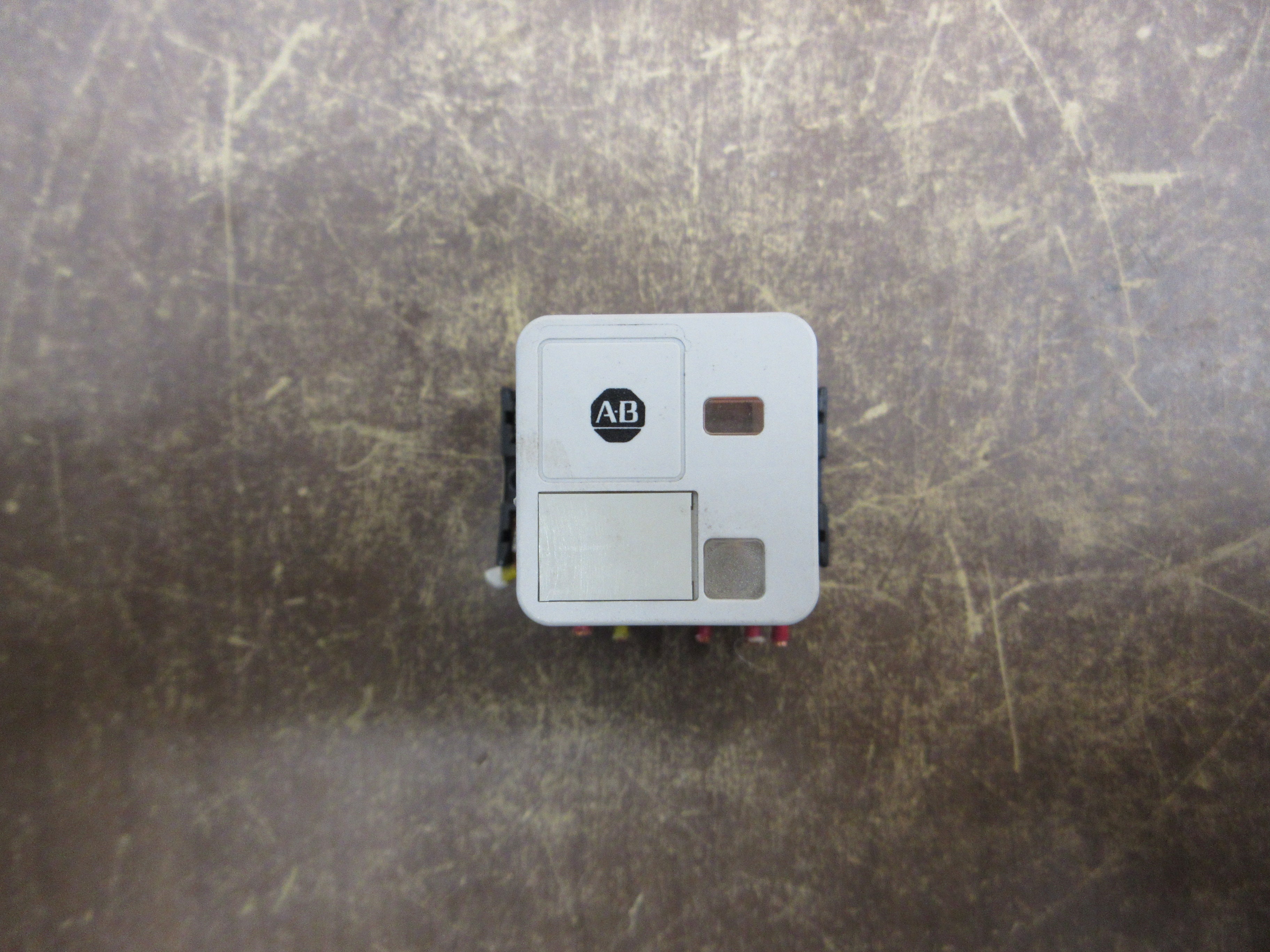 Allen-Bradley Relay 700-HA33A1 Ser. C 120V Coil w/Base *Lot of 2* Used