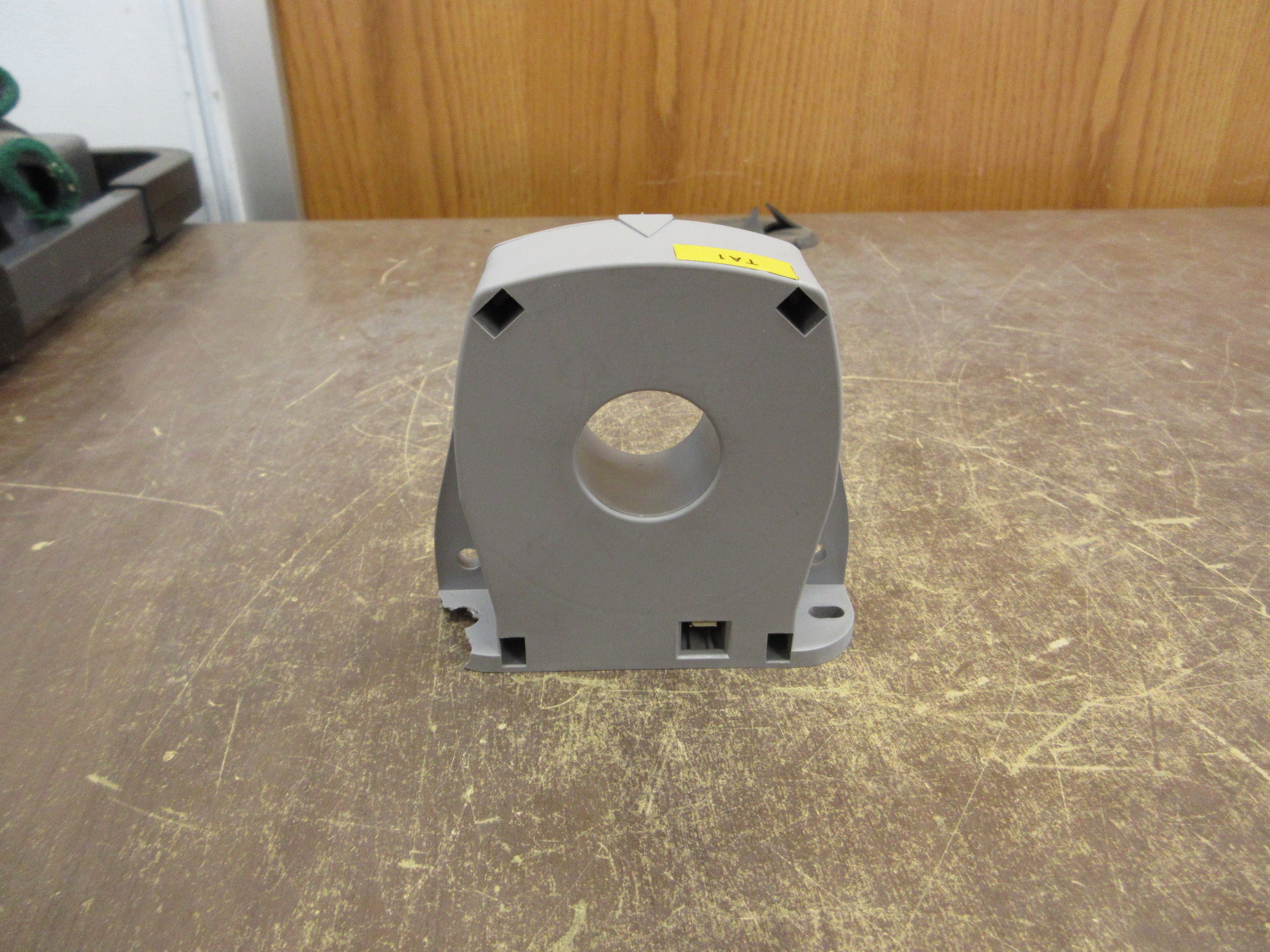 Honeywell Current Sensor CSNK500M *Broken Mounting Foot* Used