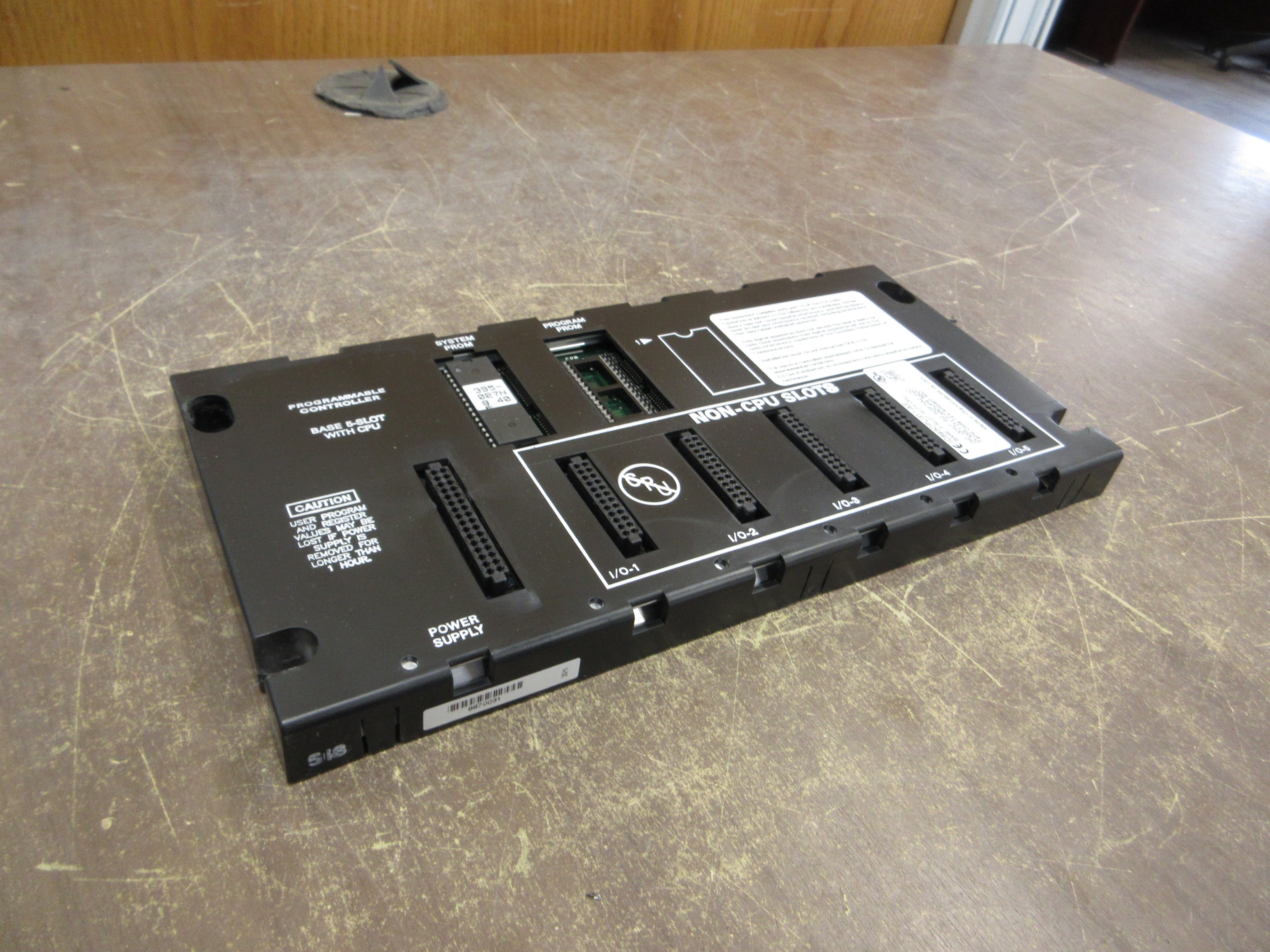 GE Fanuc 5-Slot Base w/ CPU IC693CPU311-AE *No Program Processor* Used