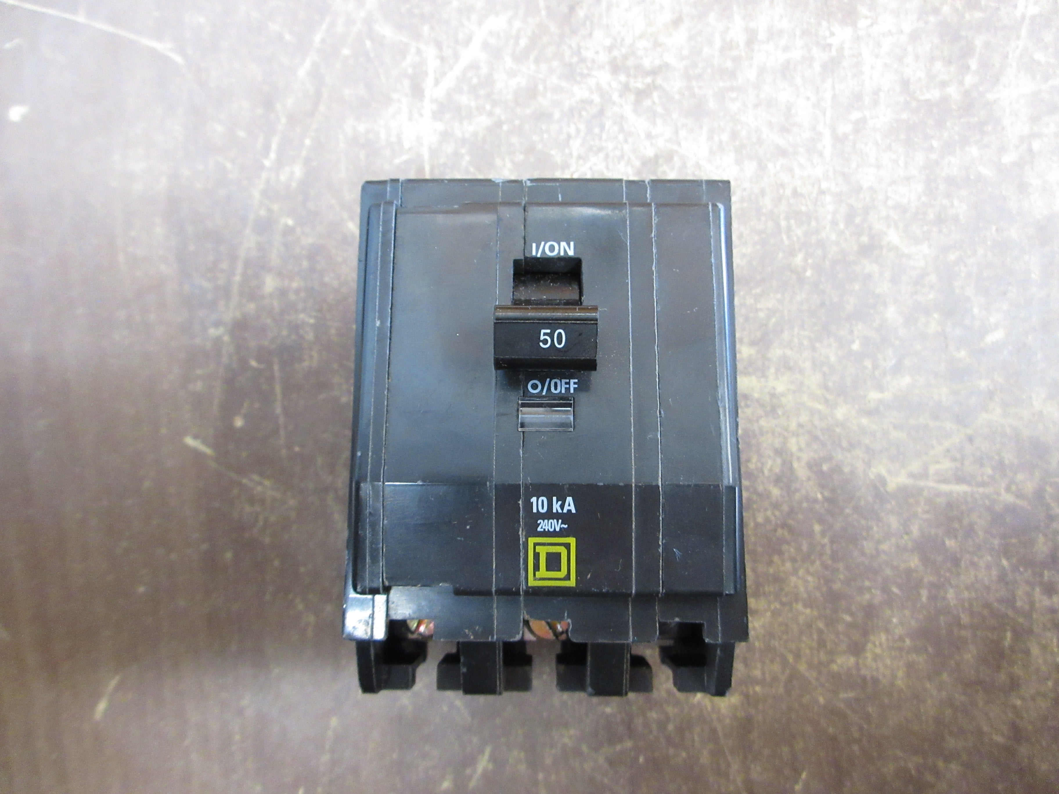 Square D Bolt-On Circuit Breaker QOB350 50A 240V 3P *No Mounting Screws* Used