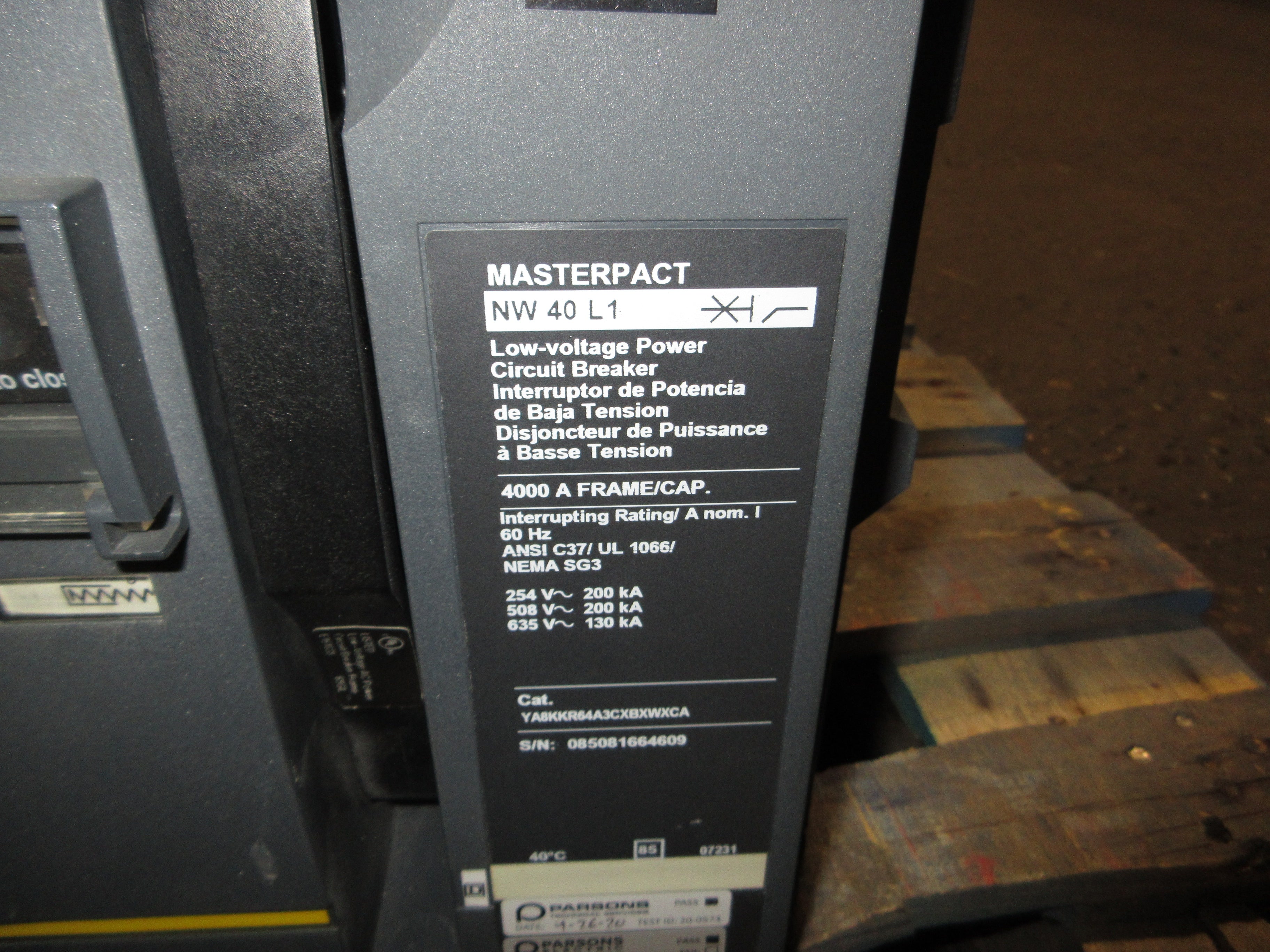 Square D Masterpact NW 40 L1 Circuit Breaker YA8KKR64A3CXBXWXCA 4000A Used