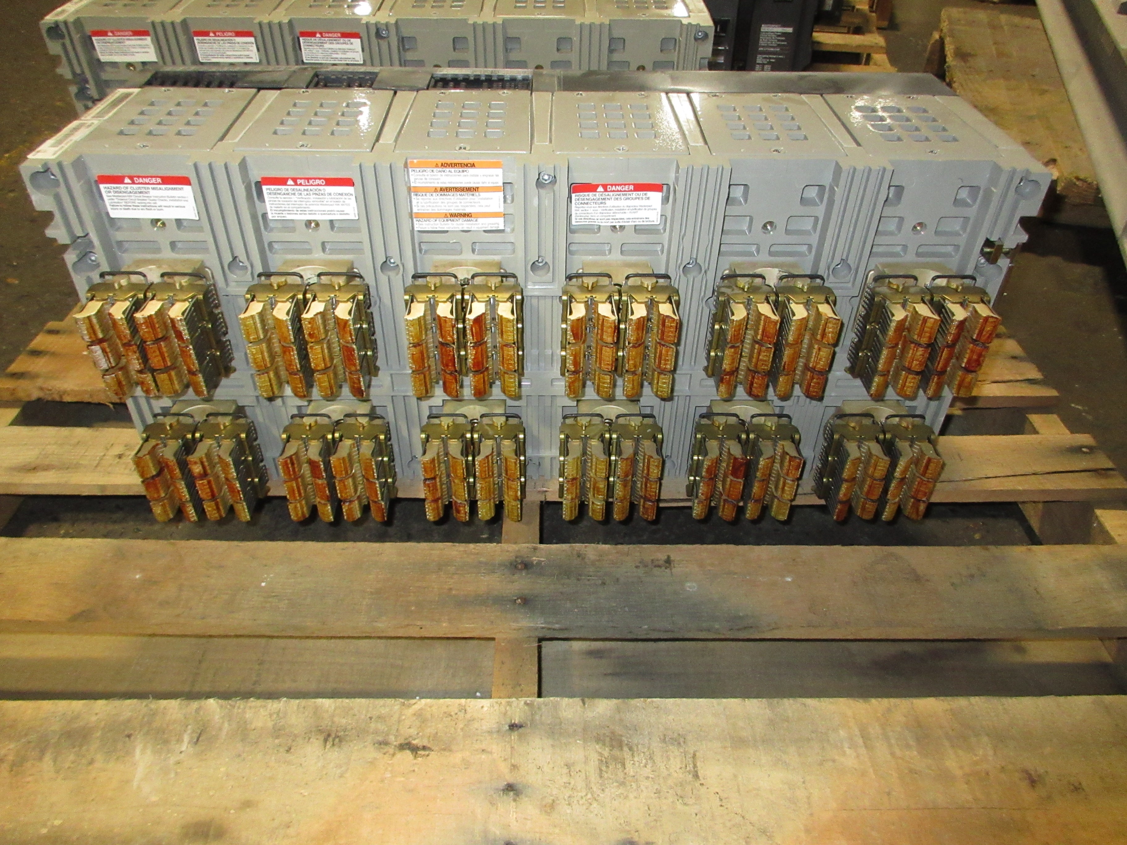 Square D Masterpact NW 32 L1 Circuit Breaker YA8JJR63A3GFBFWPCA 3200A Used