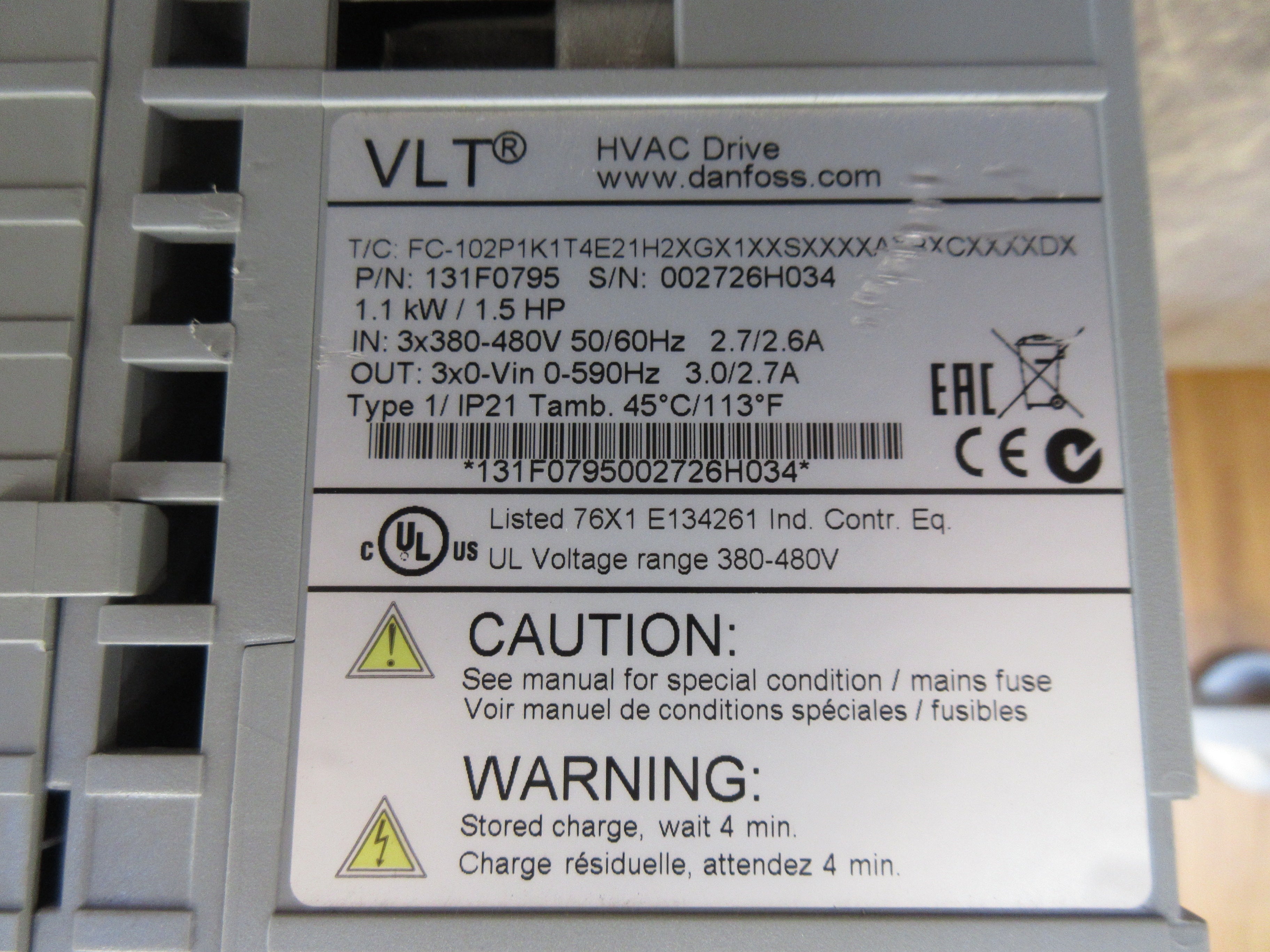 Danfoss VLT AC Drive 131F0795 1.5HP 3Ph w/ Disconnect w/ Keypad Used