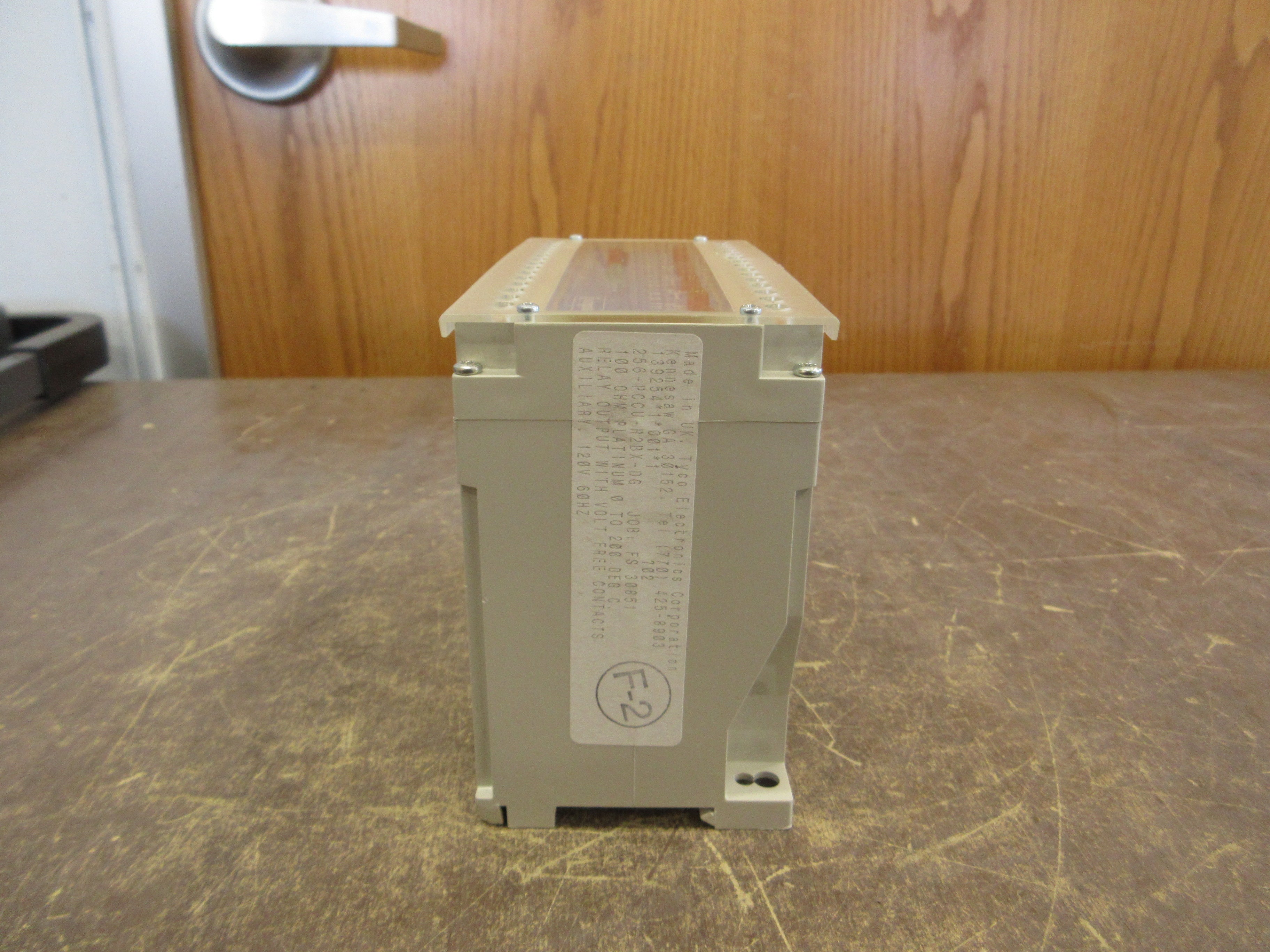 Crompton Temperature Relay 256-PCCU-R2BX-DG Range: 0-200°C RTD: 100 ohm Platinum
