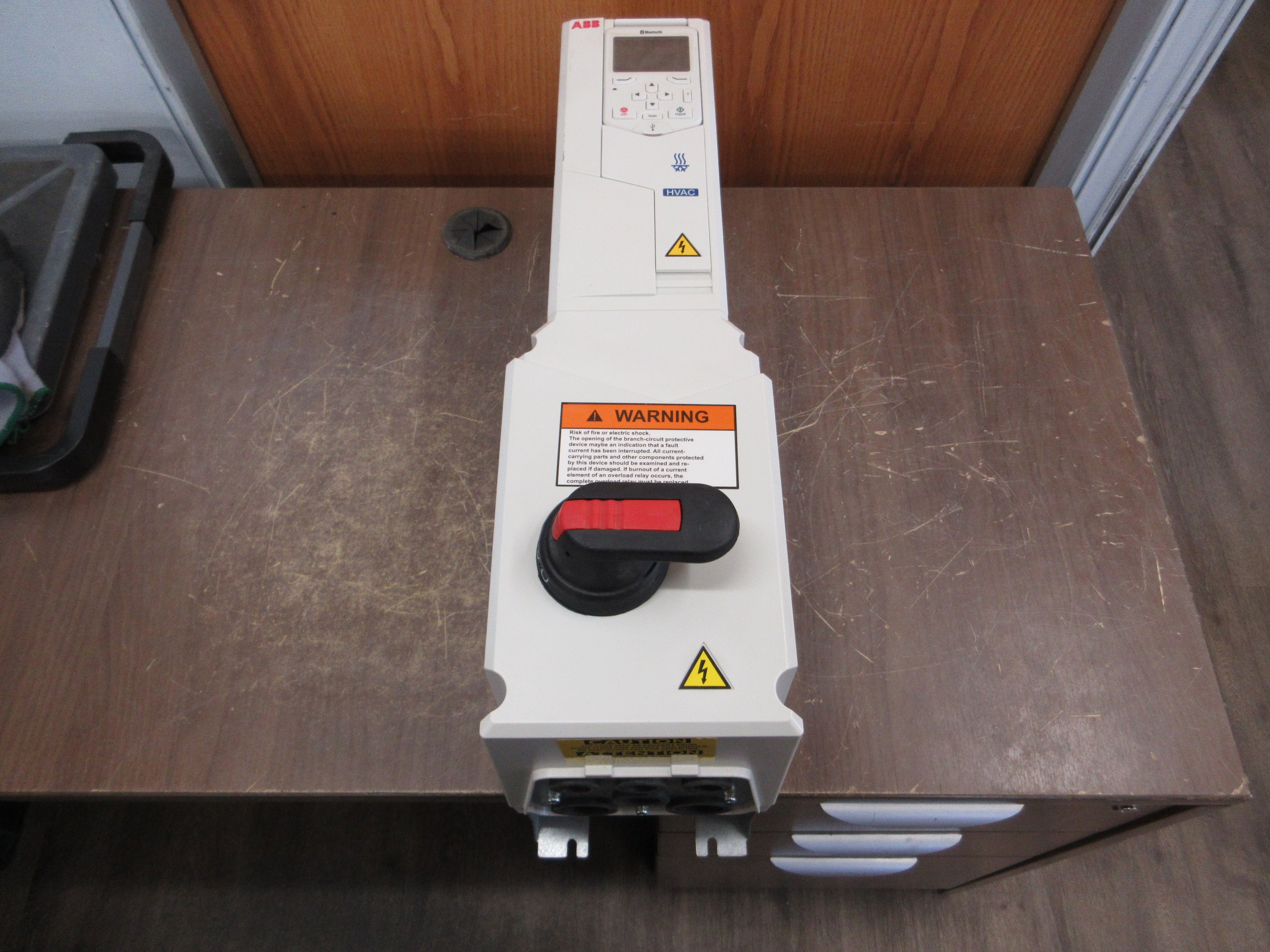 ABB ACH580 AC Drive ACH580-01-017A-2+0J400+P922 5HP 3Ph w/ Disconnect w/ Keypad